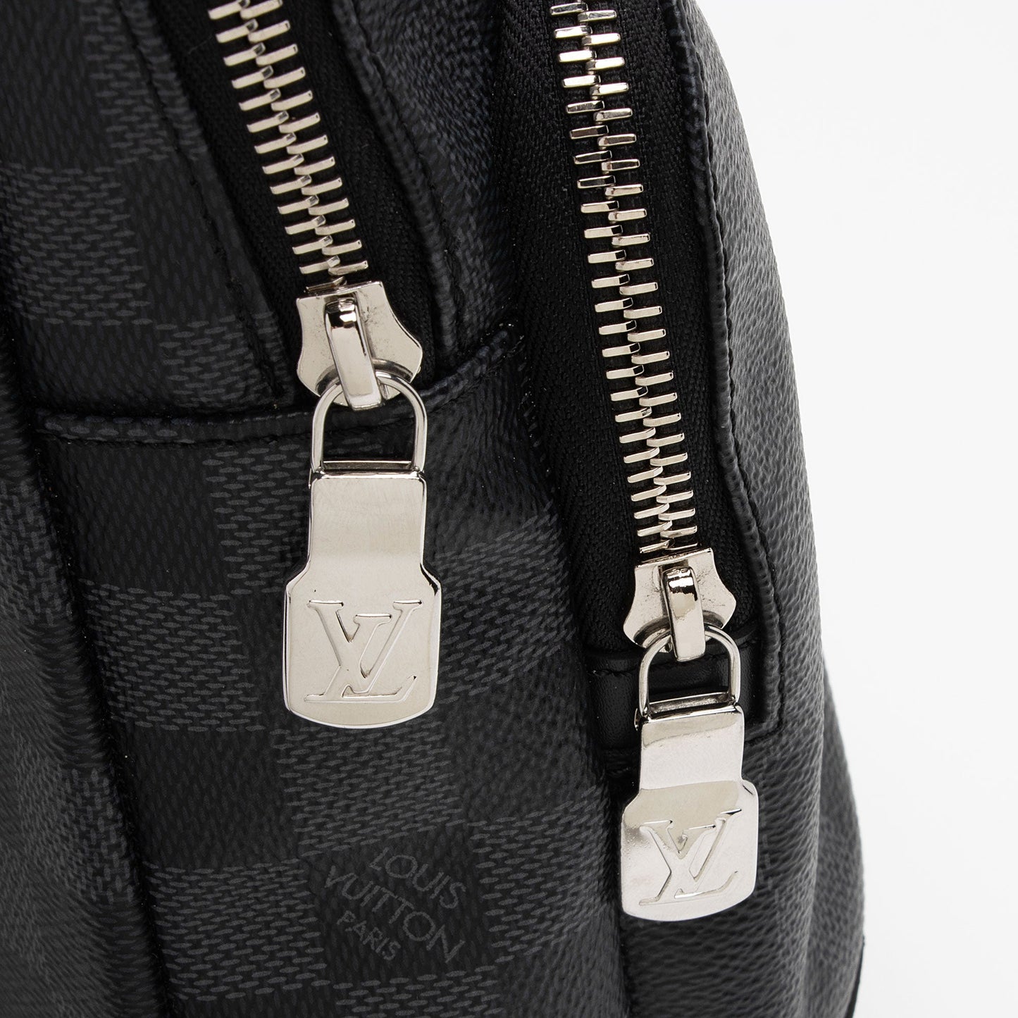 Louis Vuitton Damier Graphite Avenue Sling Bag (SHF-MSnCWR)