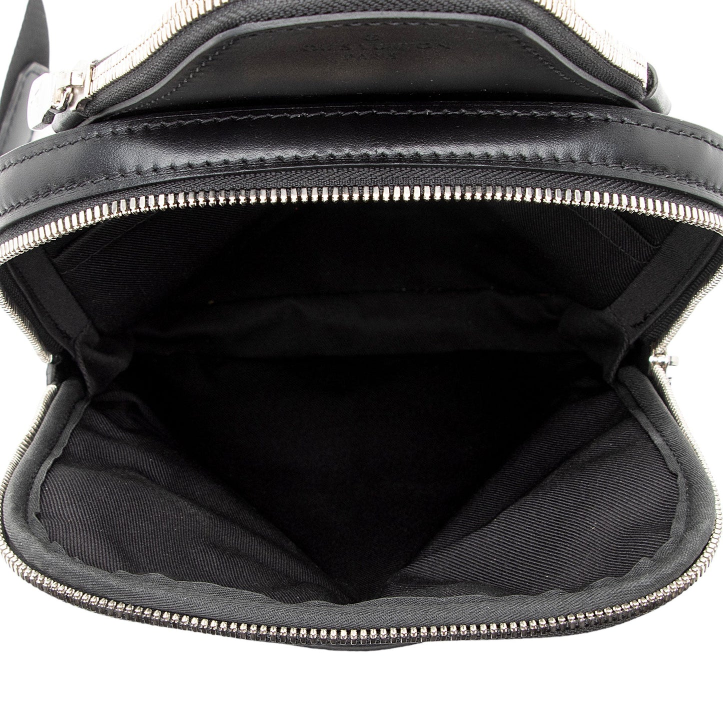 Louis Vuitton Damier Graphite Avenue Sling NM Bag (SHF-W6BKFK)