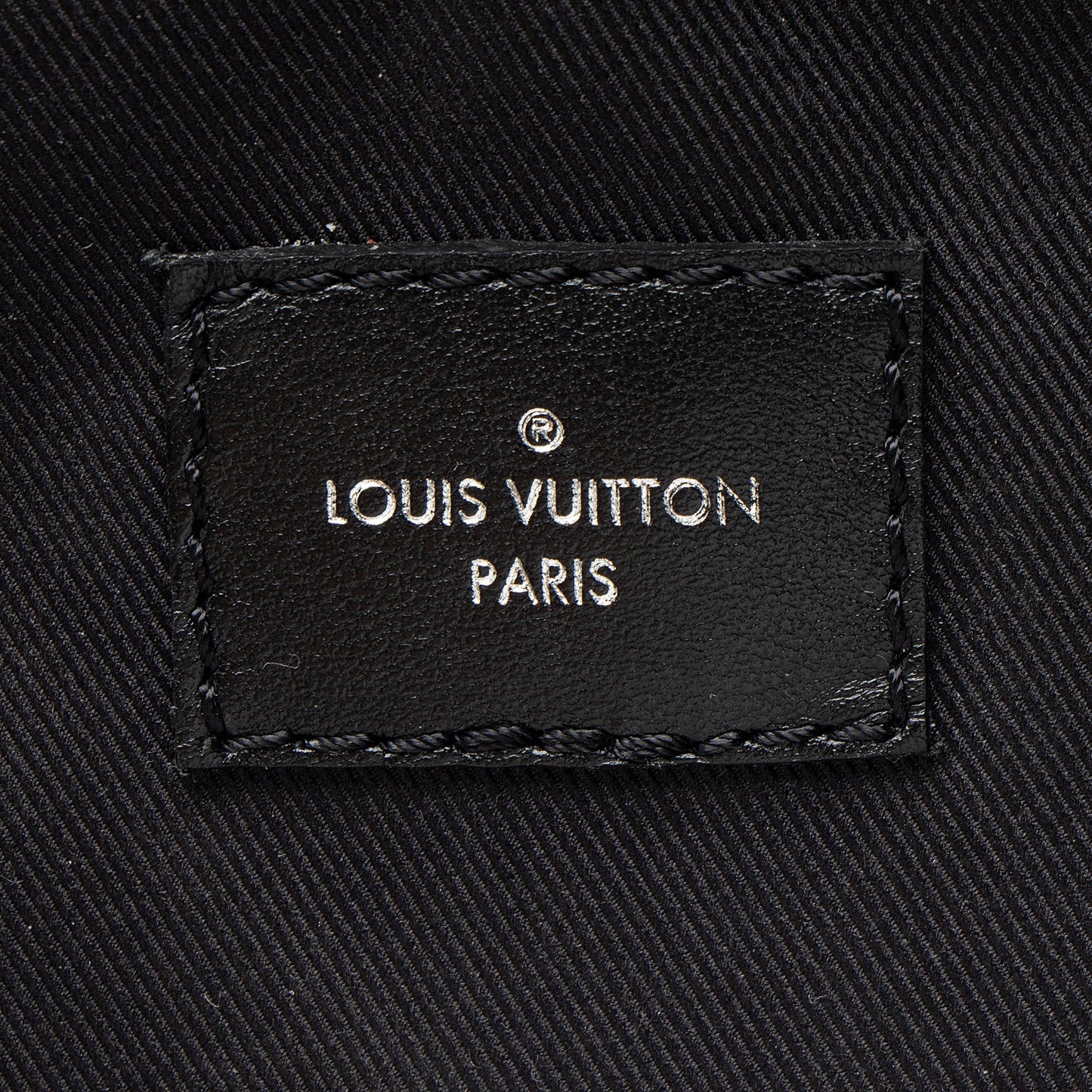 Louis Vuitton Damier Graphite Avenue Sling NM Bag