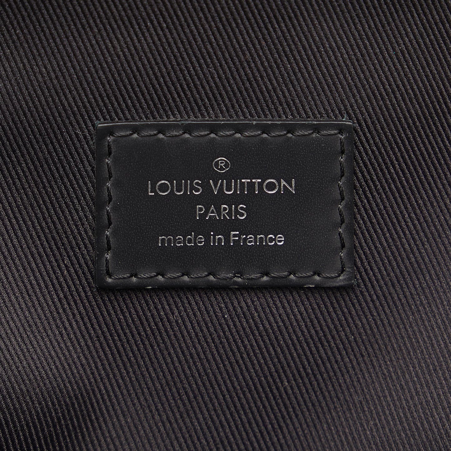 Louis Vuitton Damier Graphite Avenue Sling (SHG-WbgFis)