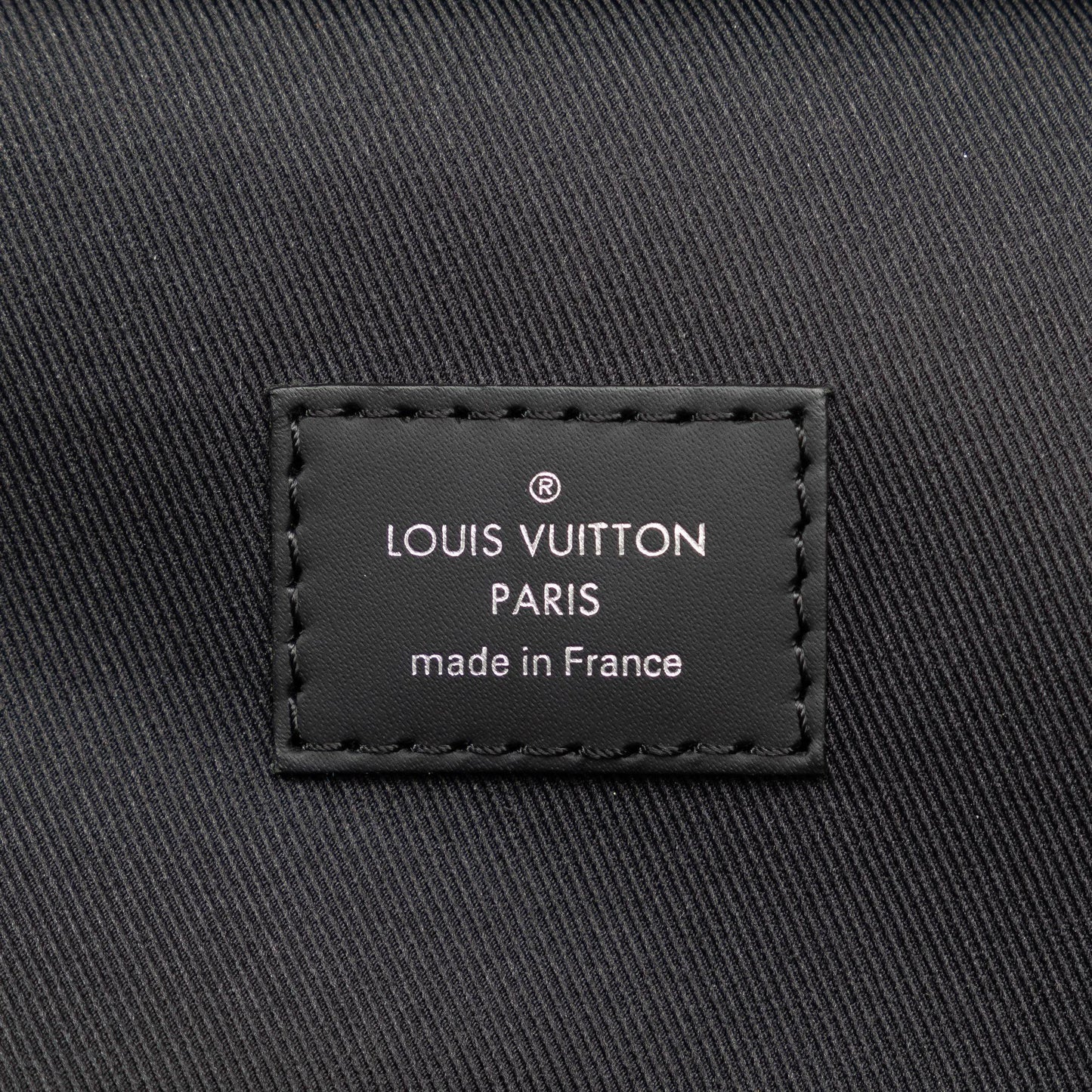 Louis Vuitton Damier Graphite Avenue Sling (SHG-5T4us2)