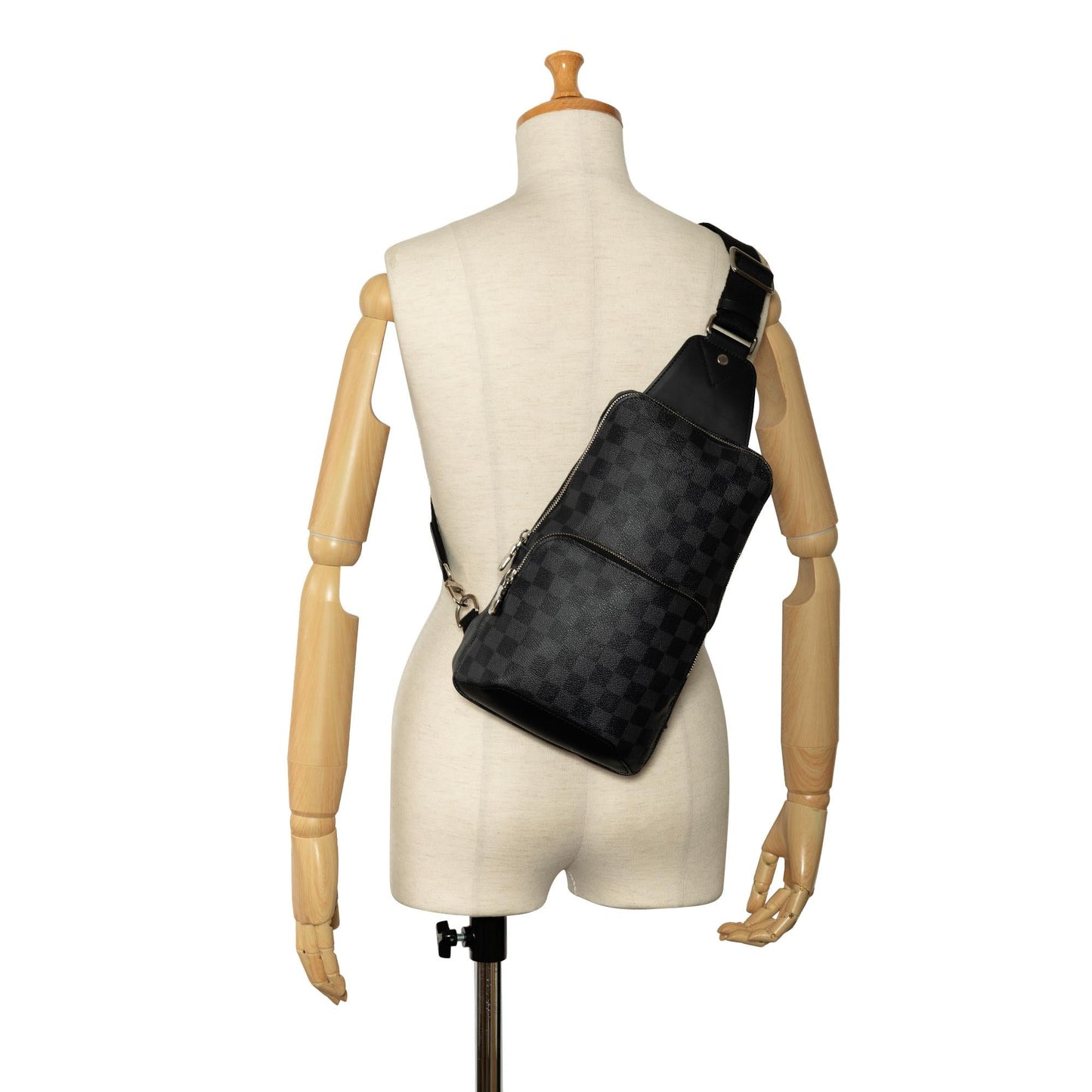 Louis Vuitton Damier Graphite Avenue Sling (SHG-5T4us2)