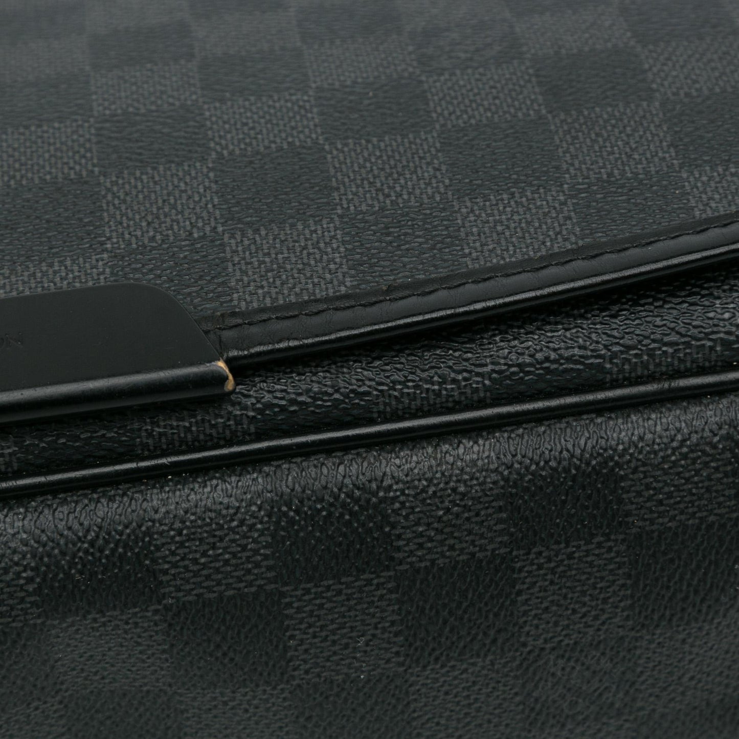 Louis Vuitton Damier Graphite Daniel GM (SHG-dCWJ3D)