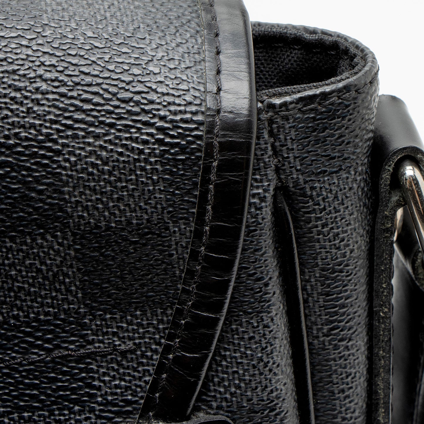 Louis Vuitton Damier Graphite Daniel MM Messenger