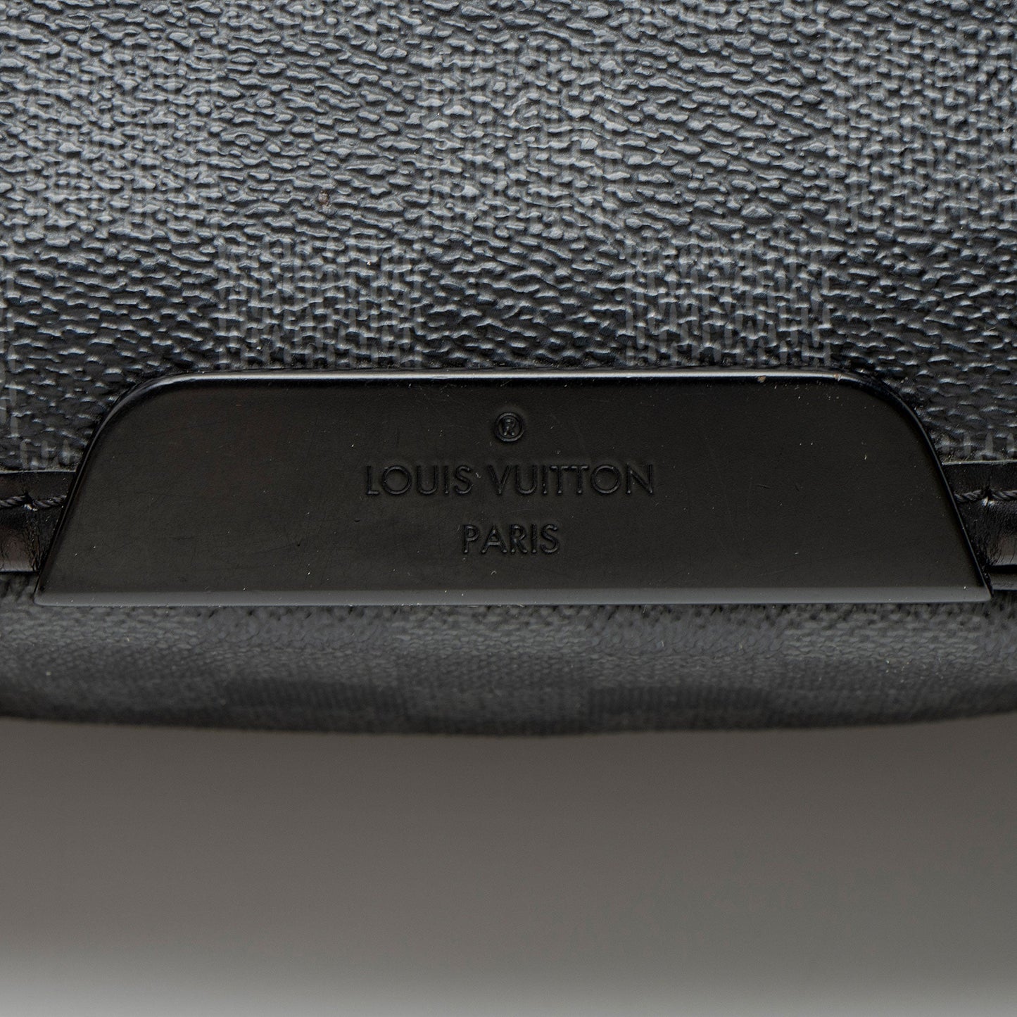 Louis Vuitton Damier Graphite Daniel MM Messenger