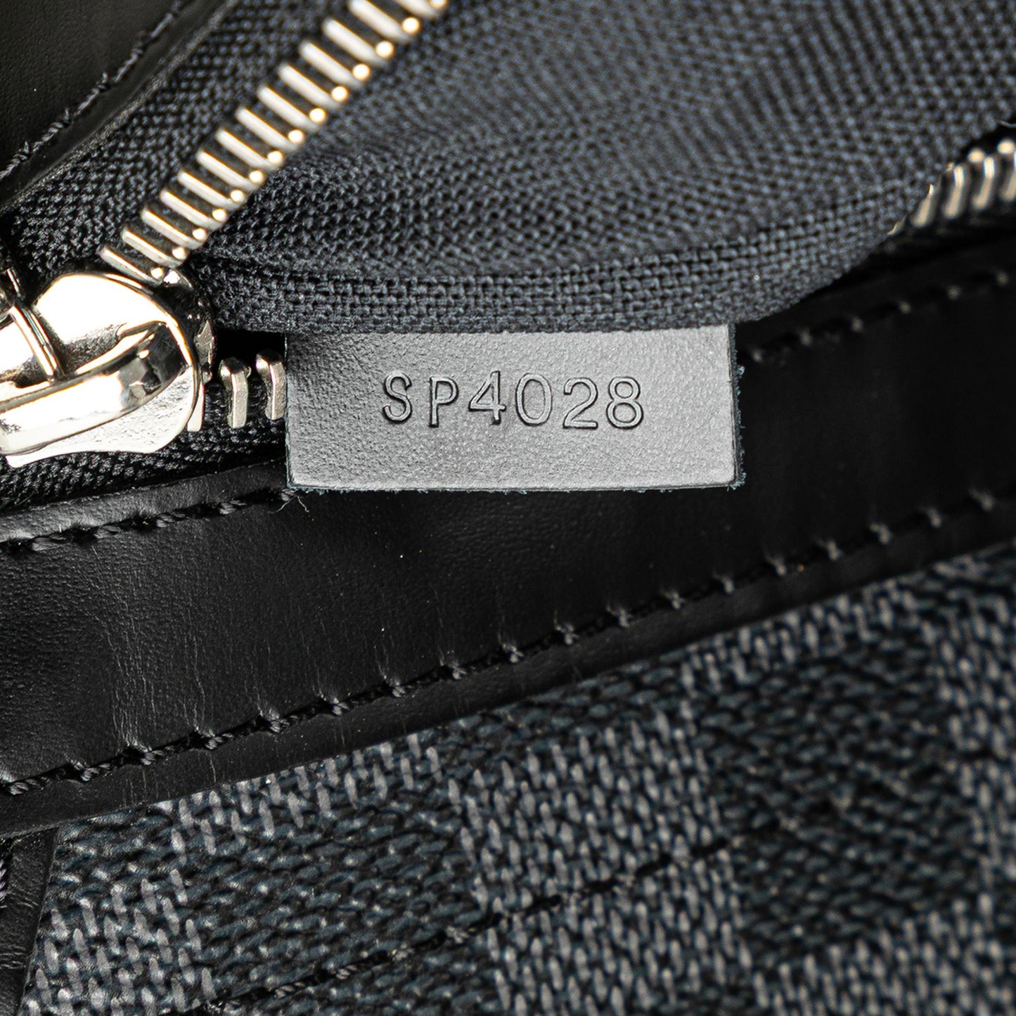 Louis Vuitton Damier Graphite Daniel MM