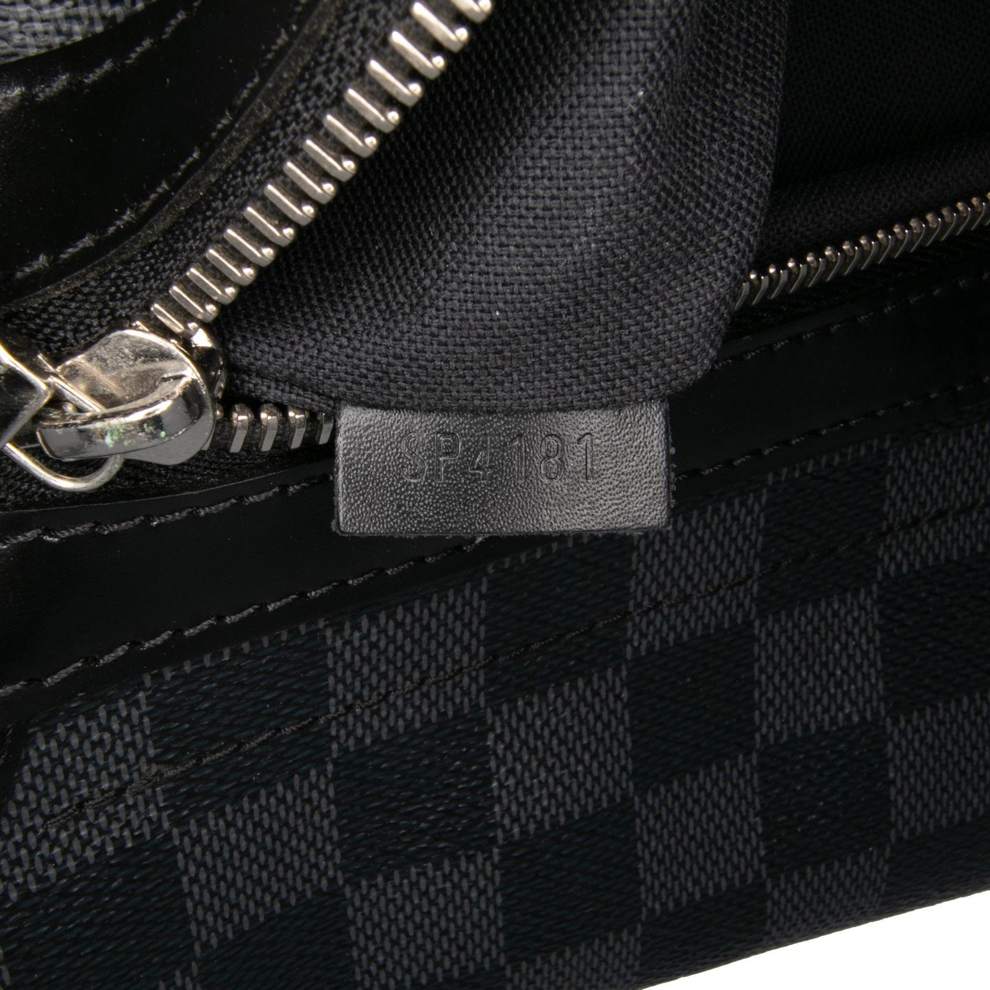 Louis Vuitton Damier Graphite Daniel MM