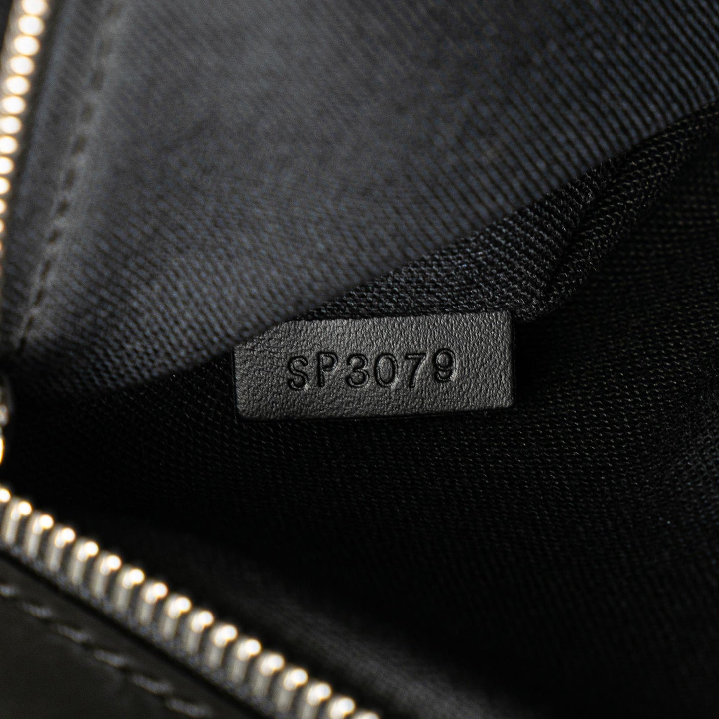 Louis Vuitton Damier Graphite Daniel MM