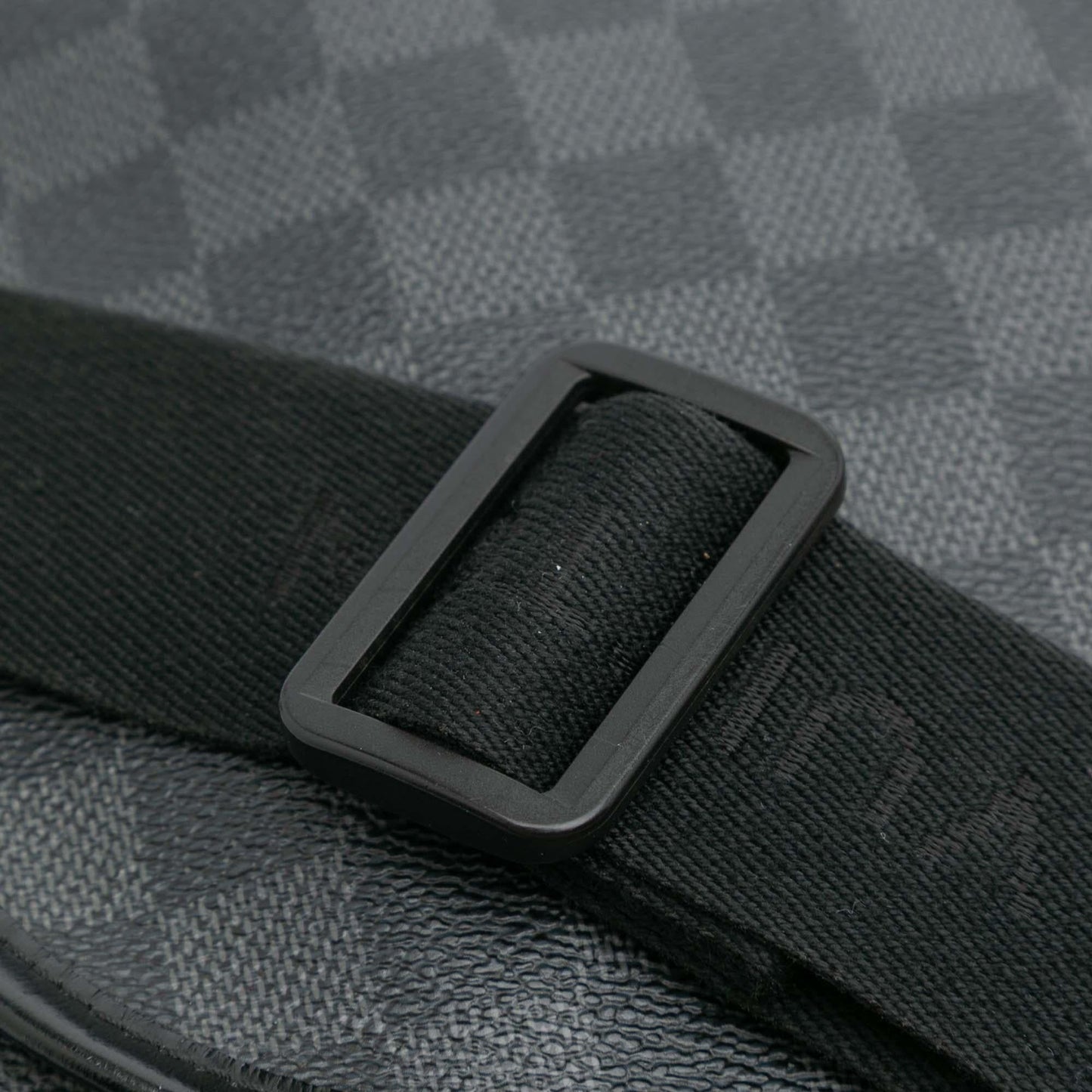 Louis Vuitton Damier Graphite Daniel MM