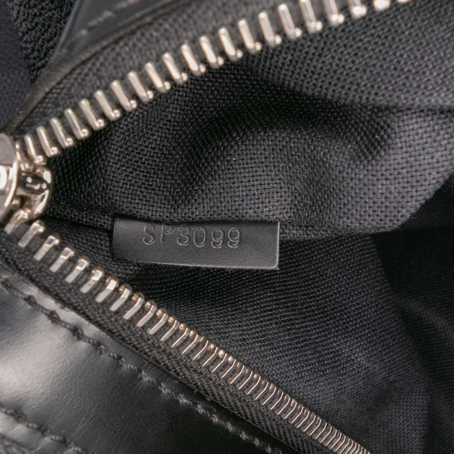 Louis Vuitton Damier Graphite Daniel MM