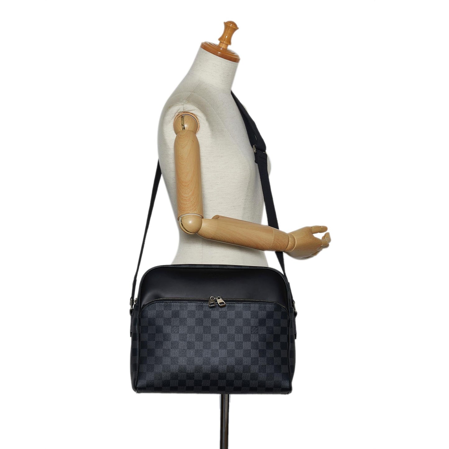 Louis Vuitton Damier Graphite Dayton Reporter MM