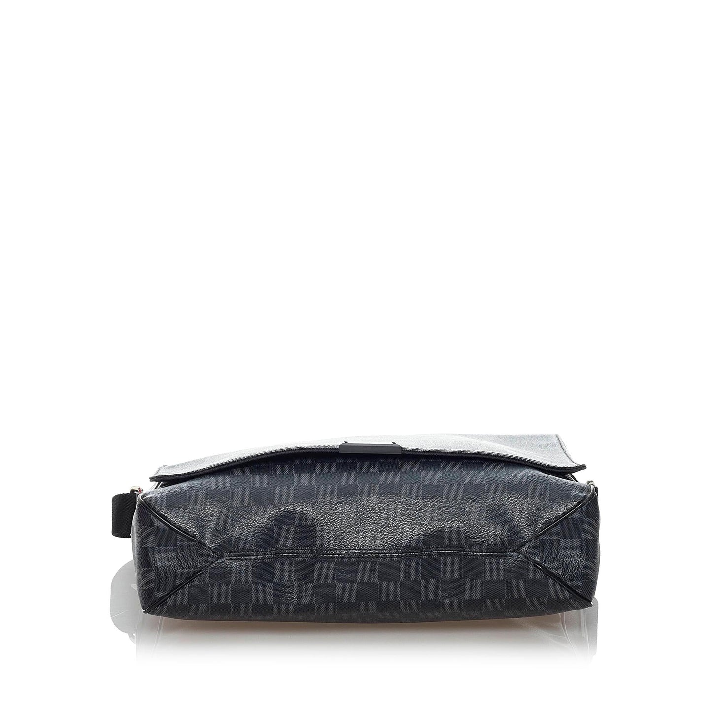 Louis Vuitton Damier Graphite District MM (SHG-29868)