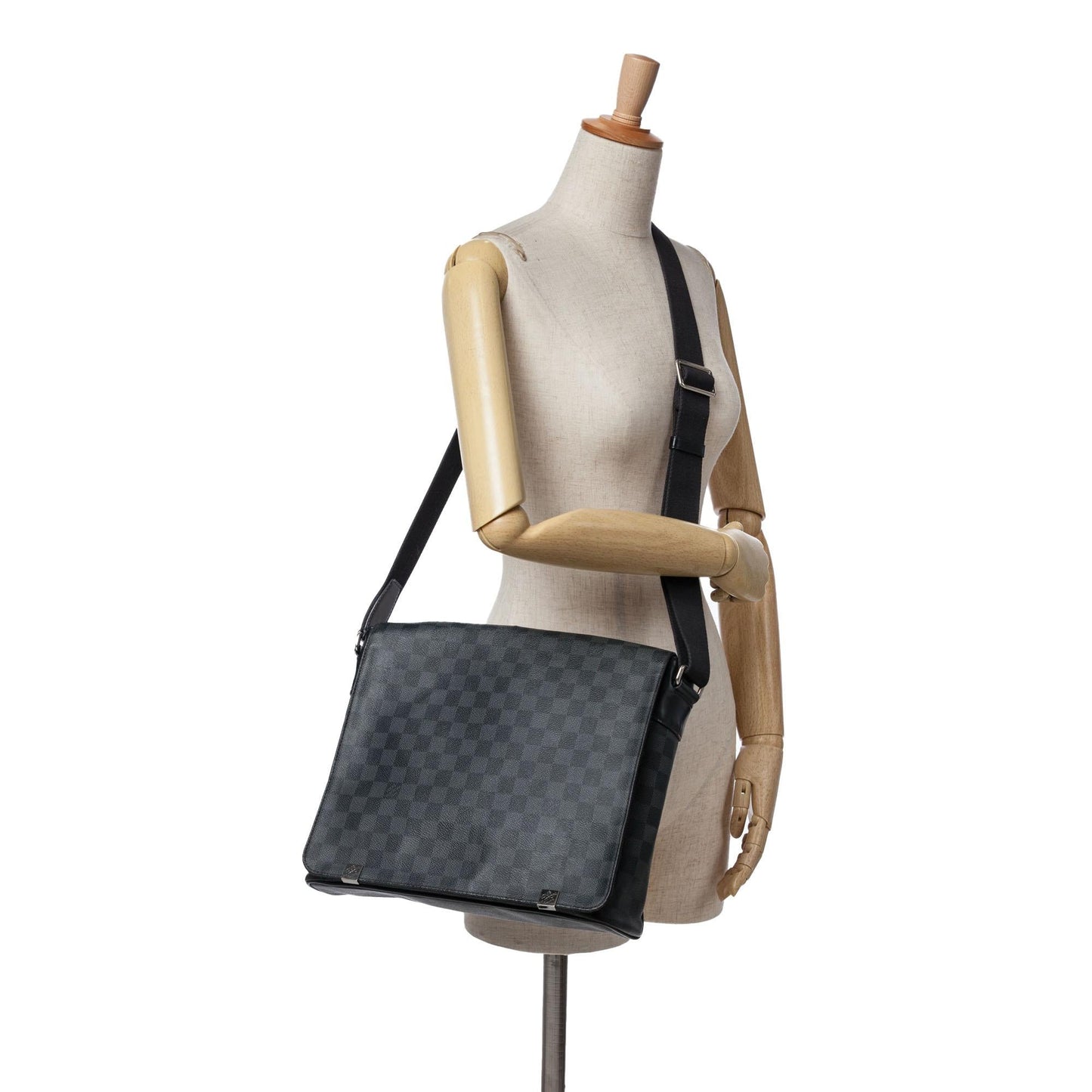 Louis Vuitton Damier Graphite District MM