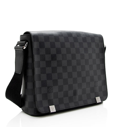 Louis Vuitton Damier Graphite District PM Messenger Bag (SHF-18831)