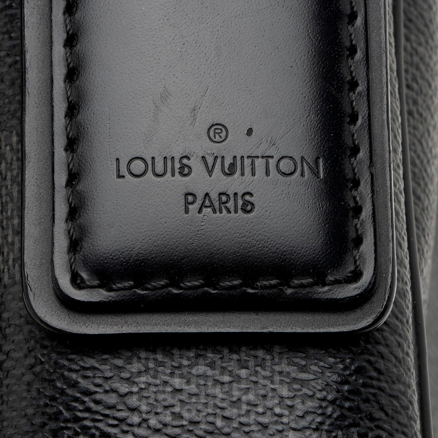 Louis Vuitton Damier Graphite District PM Messenger -