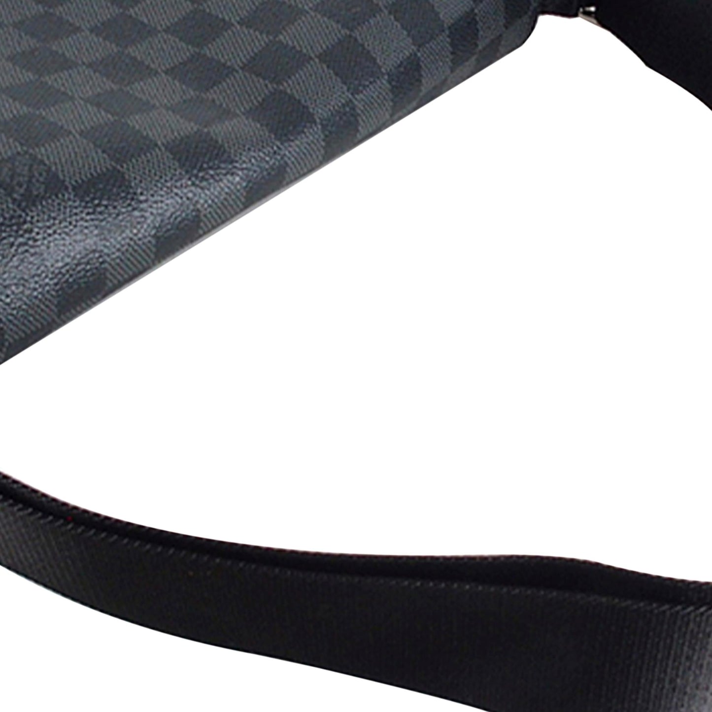 Louis Vuitton Damier Graphite District PM (SHG-ZQs9bk)