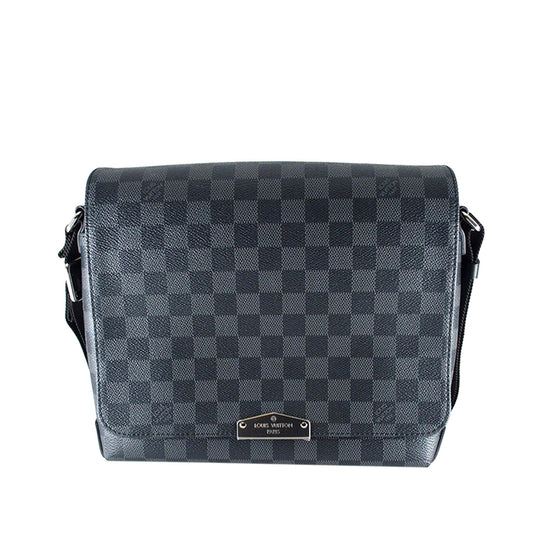 Louis Vuitton Damier Graphite District PM (SHG-ZQs9bk)