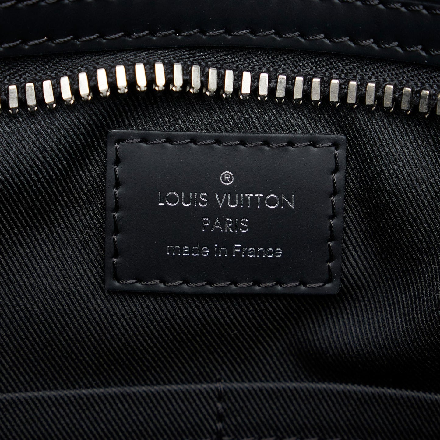 Louis Vuitton Damier Graphite Hunter (SHG-rGawjy)