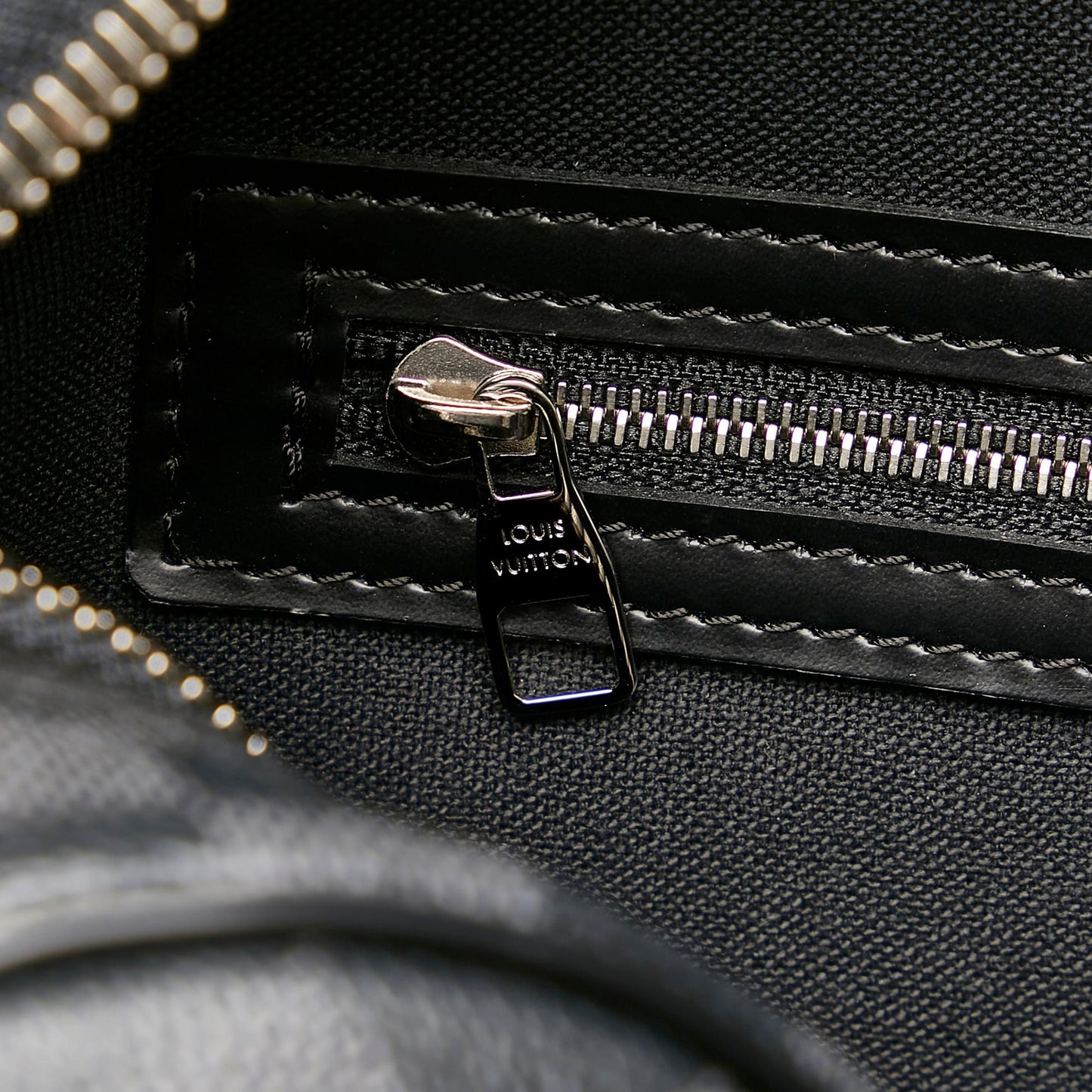 Louis Vuitton Damier Graphite Jorn (SHG-34627)