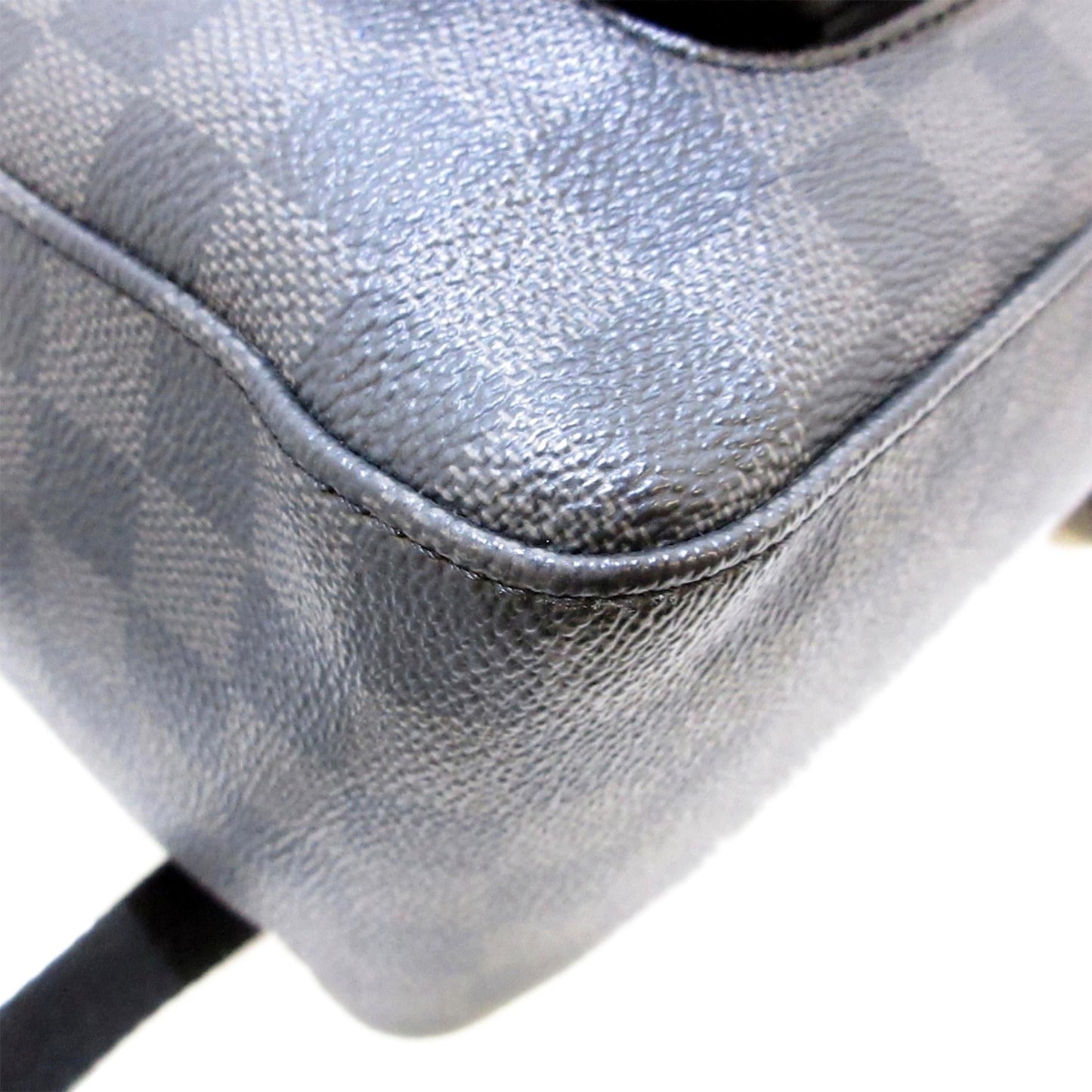 Louis Vuitton Damier Graphite Josh (SHG-m4s6IG)