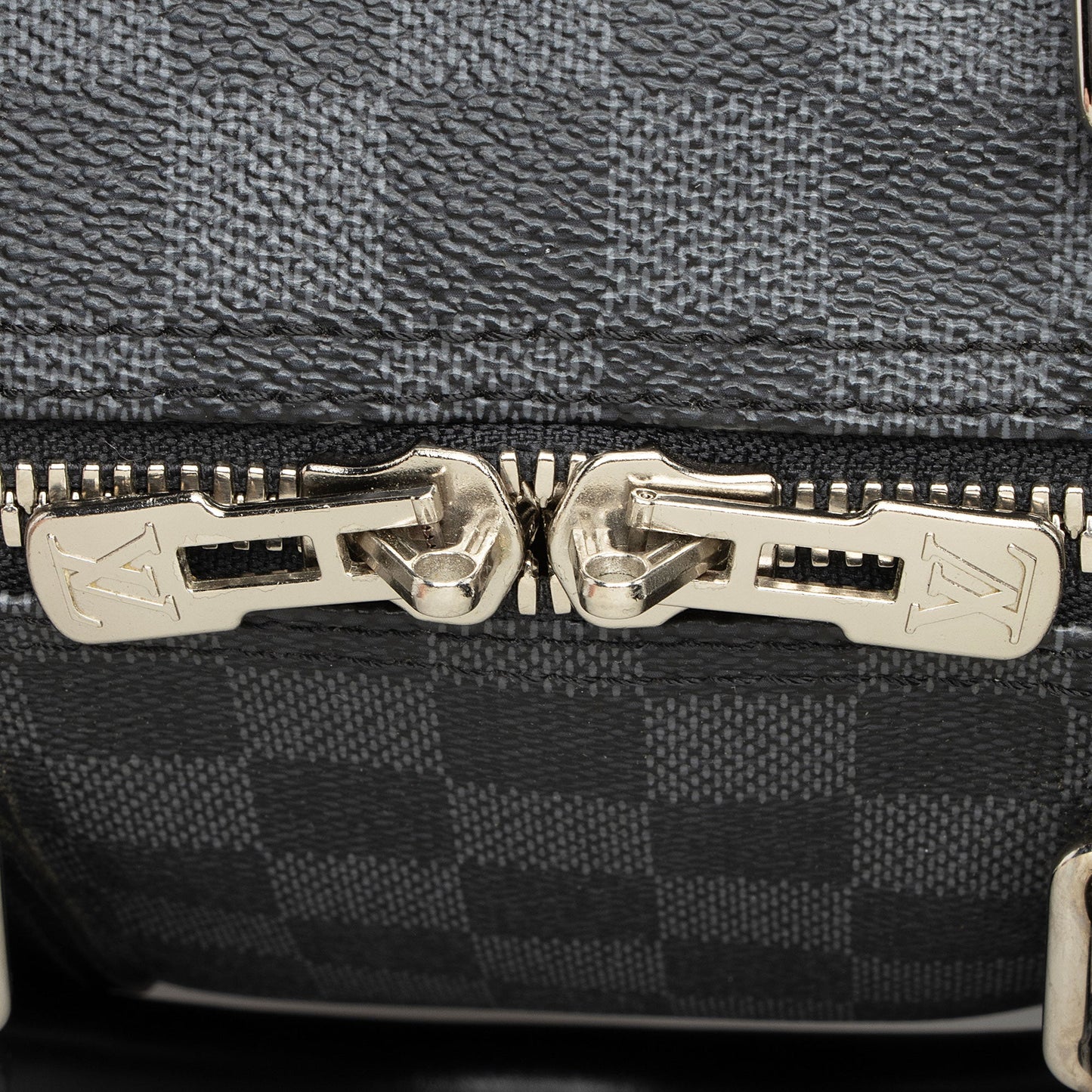 Louis Vuitton Damier Graphite Keepall Bandouliere 45 Duffle