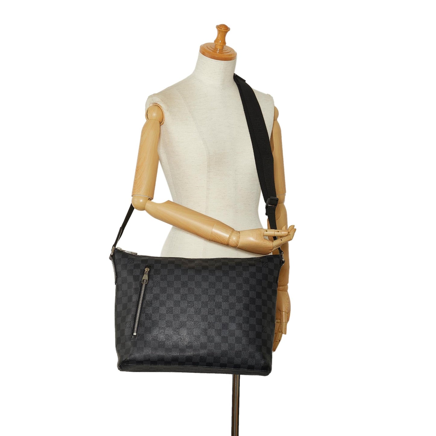 Louis Vuitton Damier Graphite Mick MM (SHG-k009tb)