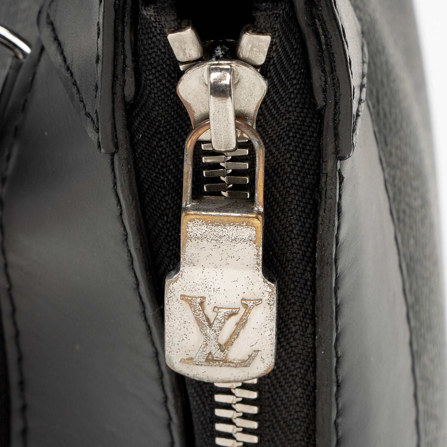 Louis Vuitton Damier Graphite Mick PM NM Messenger