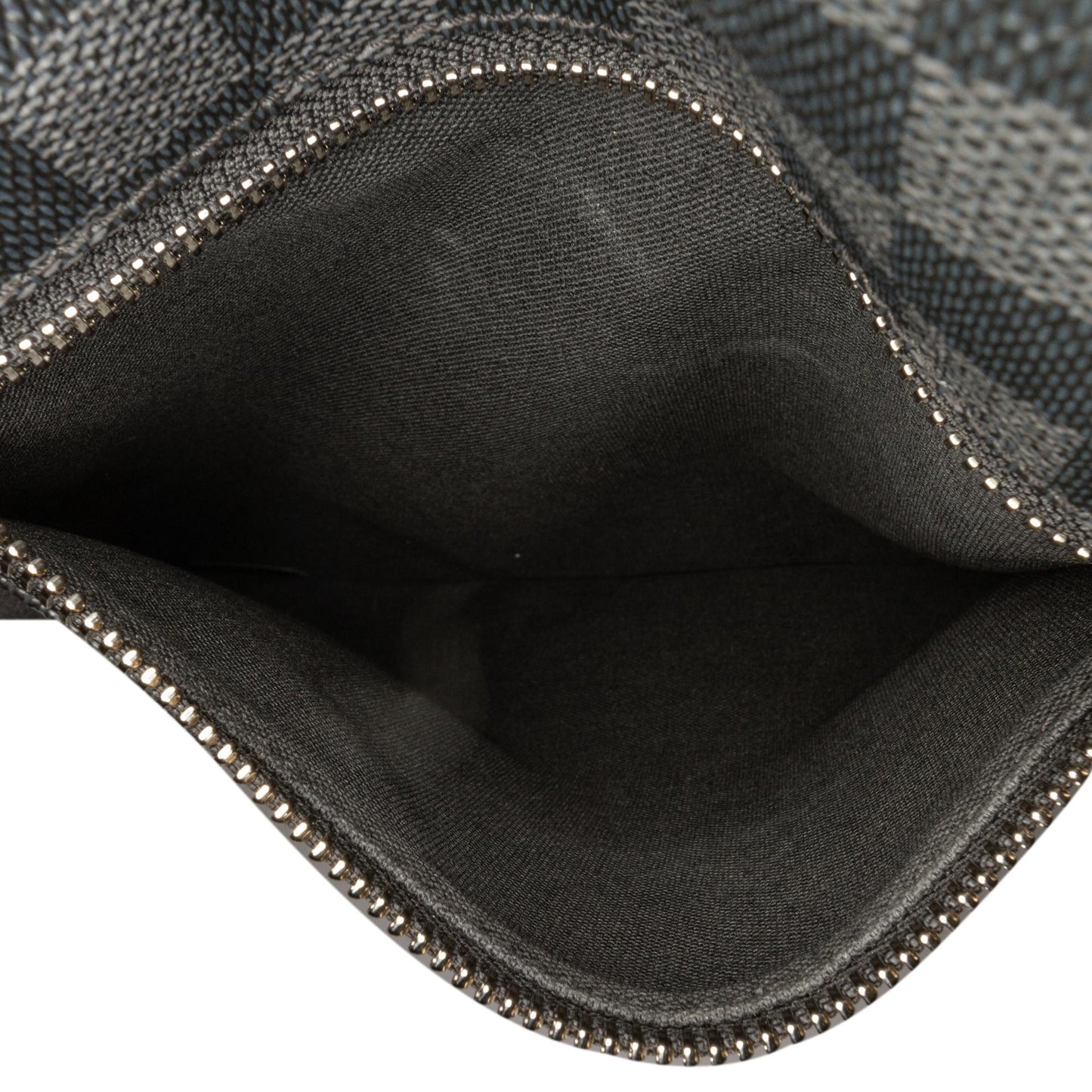 Louis Vuitton Damier Graphite Mick PM (SHG-BCNfCN)