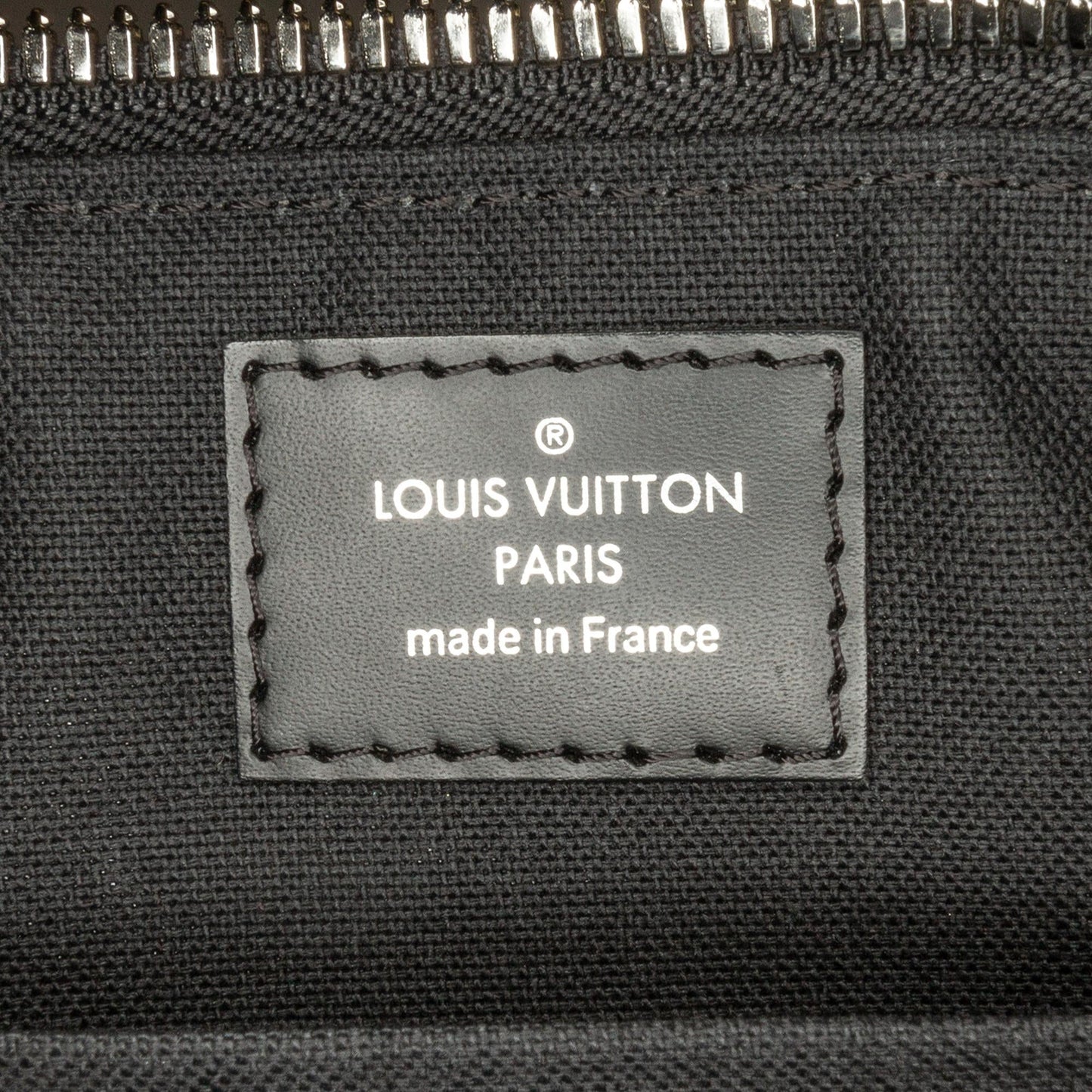 Louis Vuitton Damier Graphite Mick PM (SHG-BCNfCN)