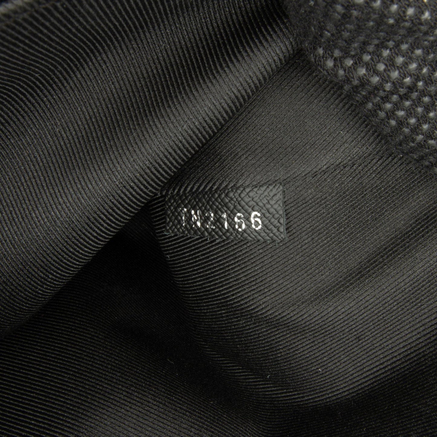 Louis Vuitton Damier Graphite Pochette Jour PM (SHG-fwgFqC)