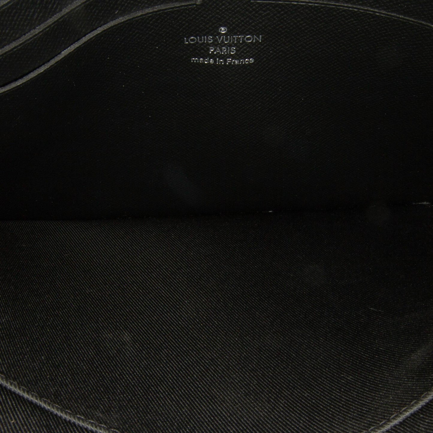 Louis Vuitton Damier Graphite Pochette Jour PM (SHG-fwgFqC)