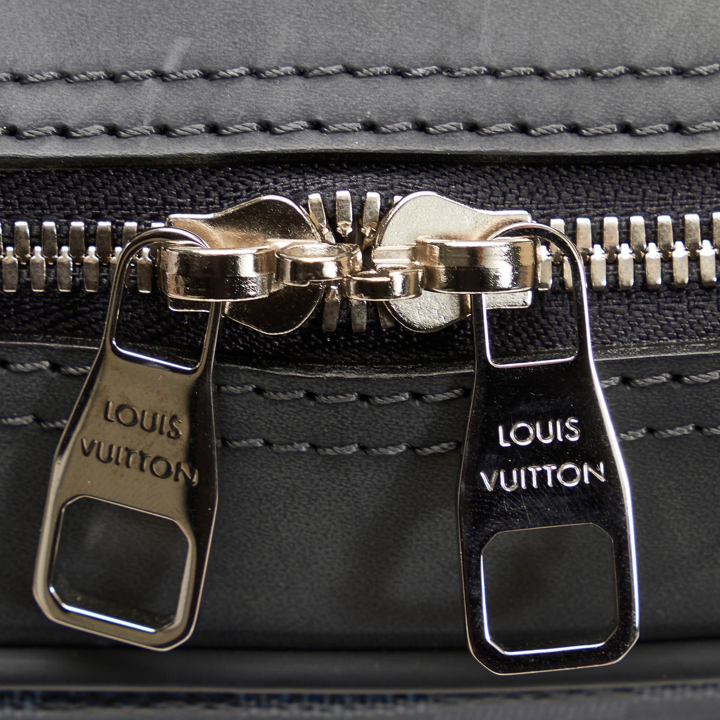 Louis Vuitton Damier Graphite Porte Documents Business MM (SHG-tftFei)
