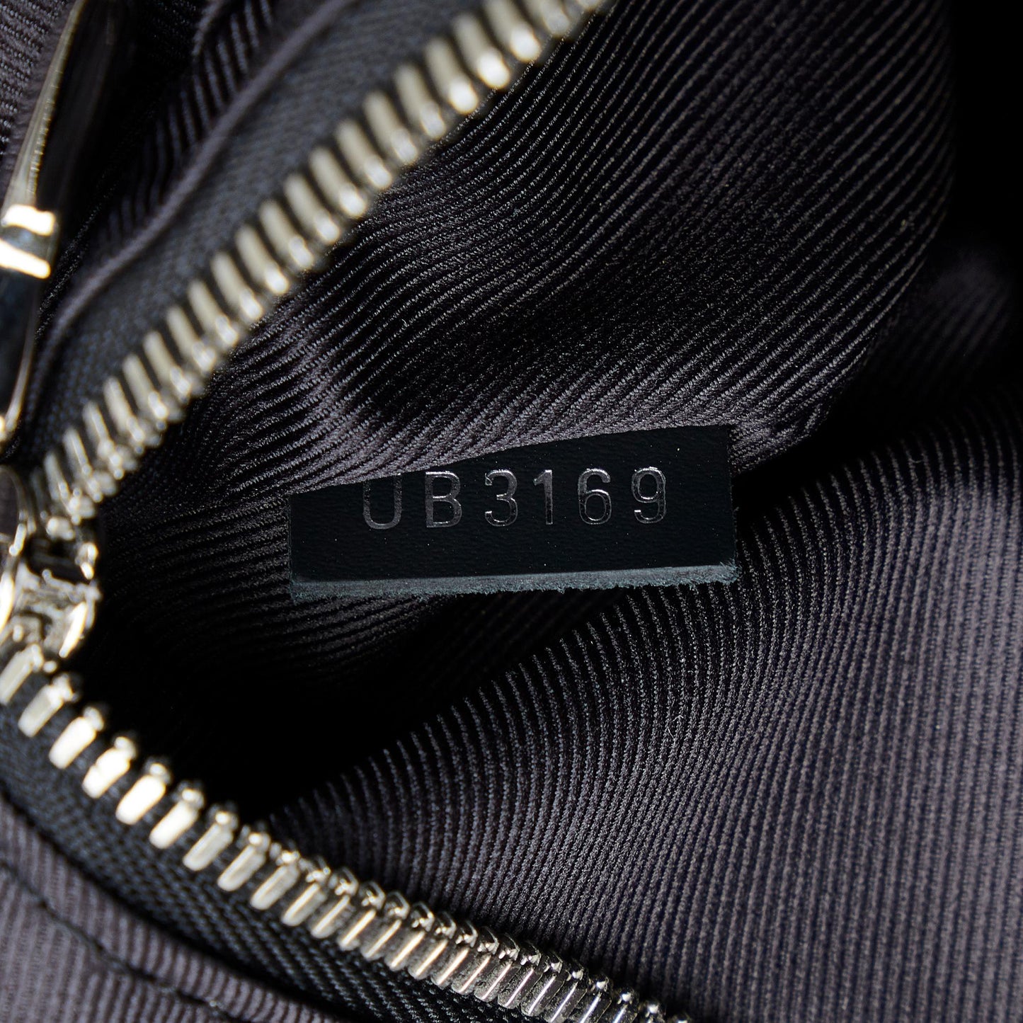 Louis Vuitton Damier Graphite Porte Documents Business PM (SHG-ptozKf)