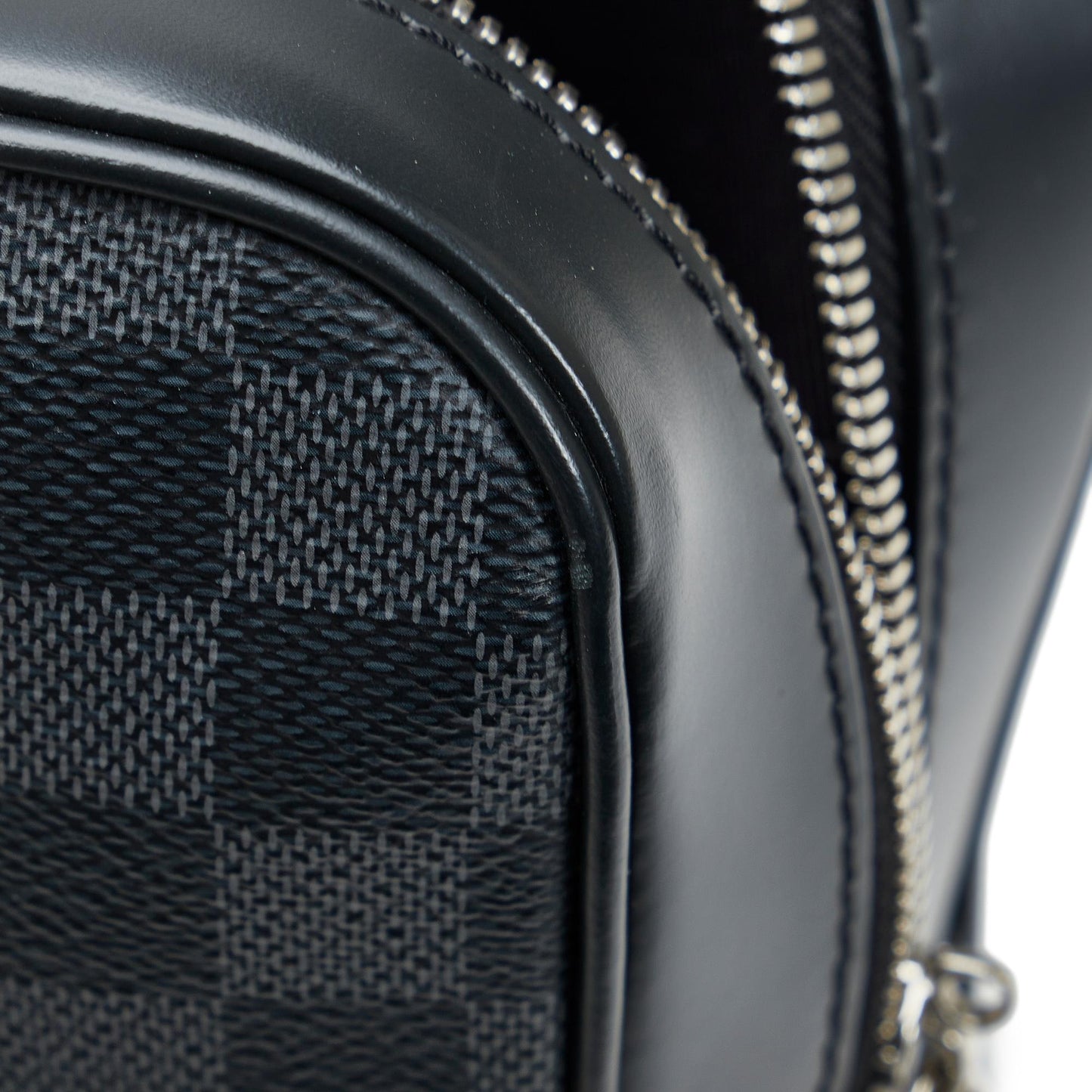 Louis Vuitton Damier Graphite Porte Documents Business PM (SHG-ptozKf)