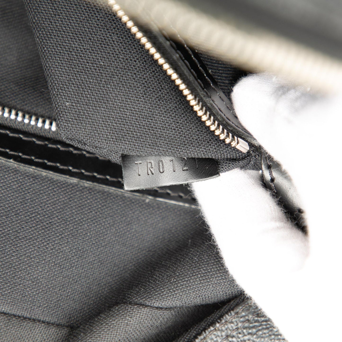 Louis Vuitton Damier Graphite Porte Documents Voyage GM