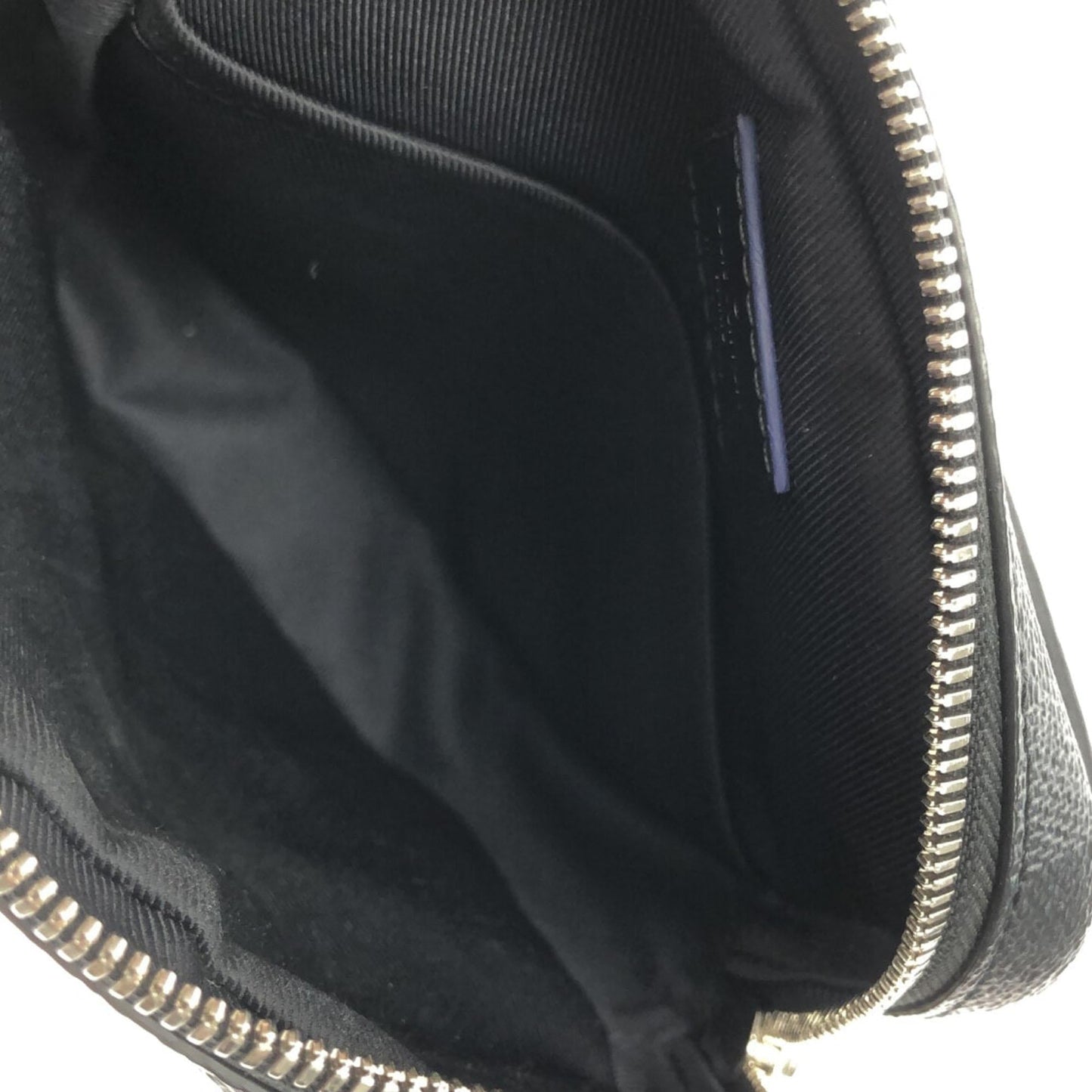 Louis Vuitton Damier Graphite Renaissance Map Danube Slim PM (SHG-tKOEzs)