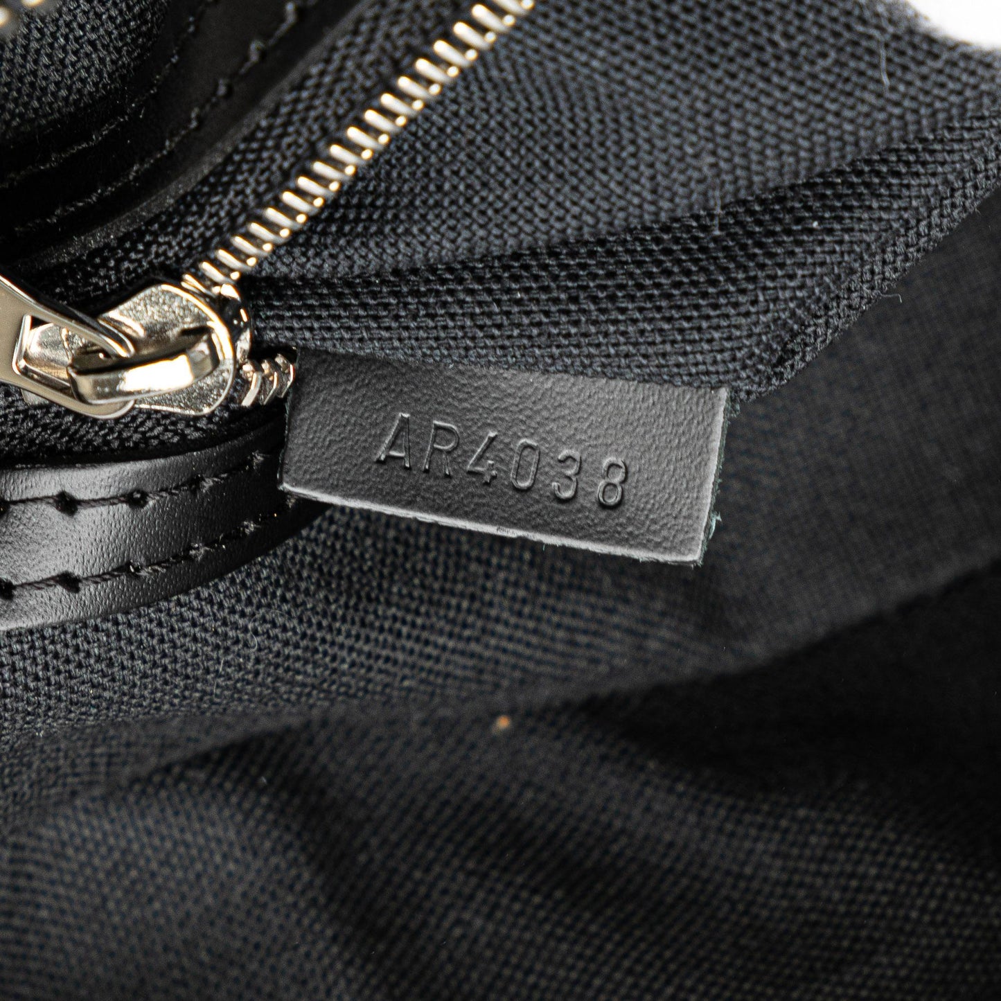 Louis Vuitton Damier Graphite Sac Leoh (SHG-hVIe5N)