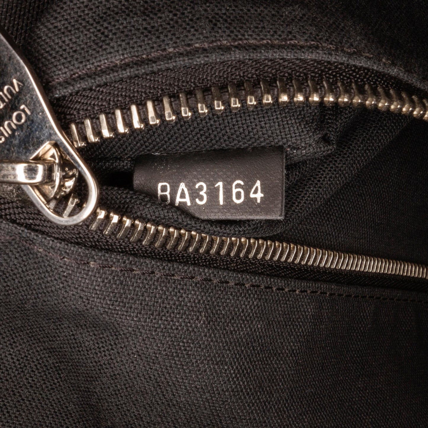 Louis Vuitton Damier Graphite Skyline (SHG-4rQ3ff)
