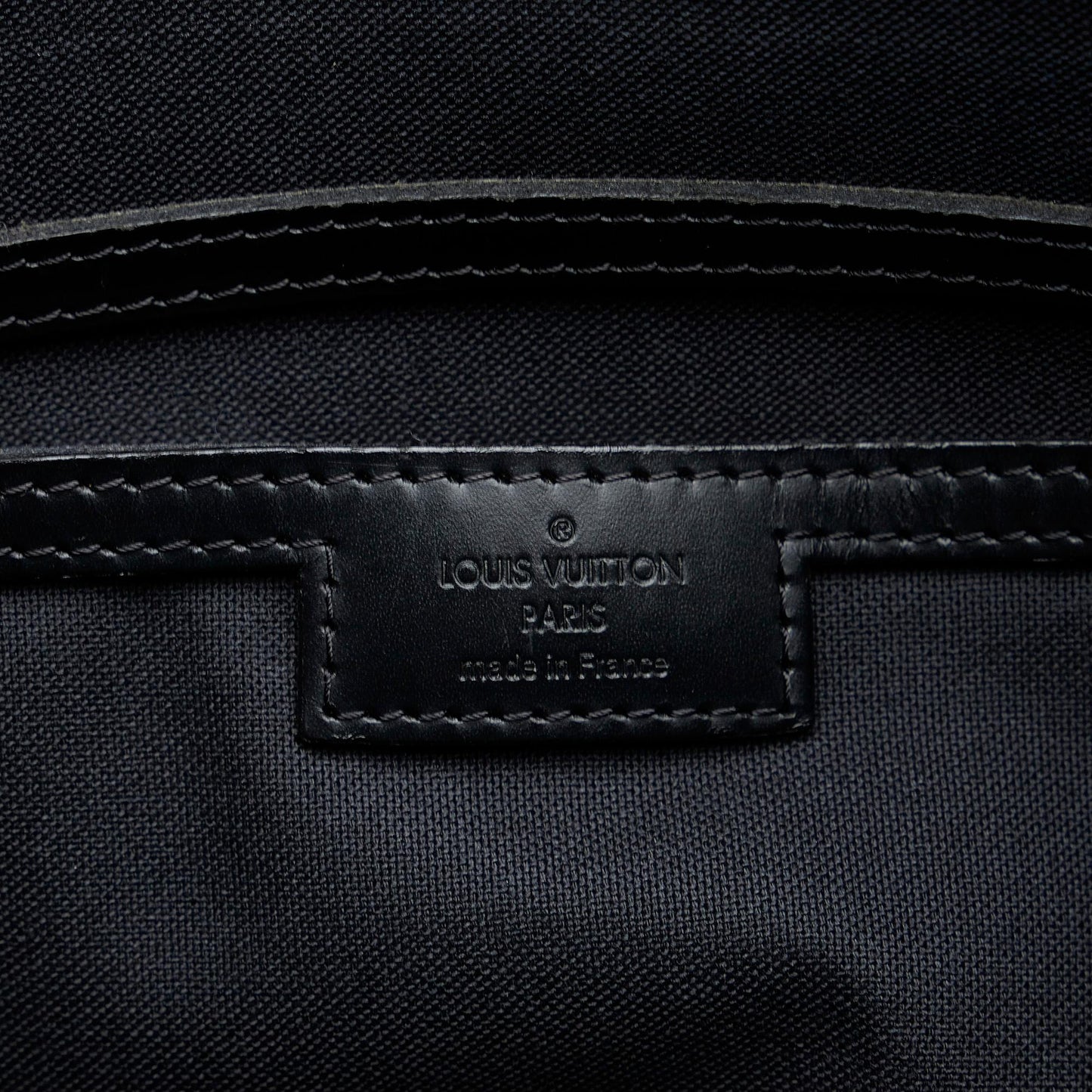 Louis Vuitton Damier Graphite Tadao PM (SHG-dvDPaB)