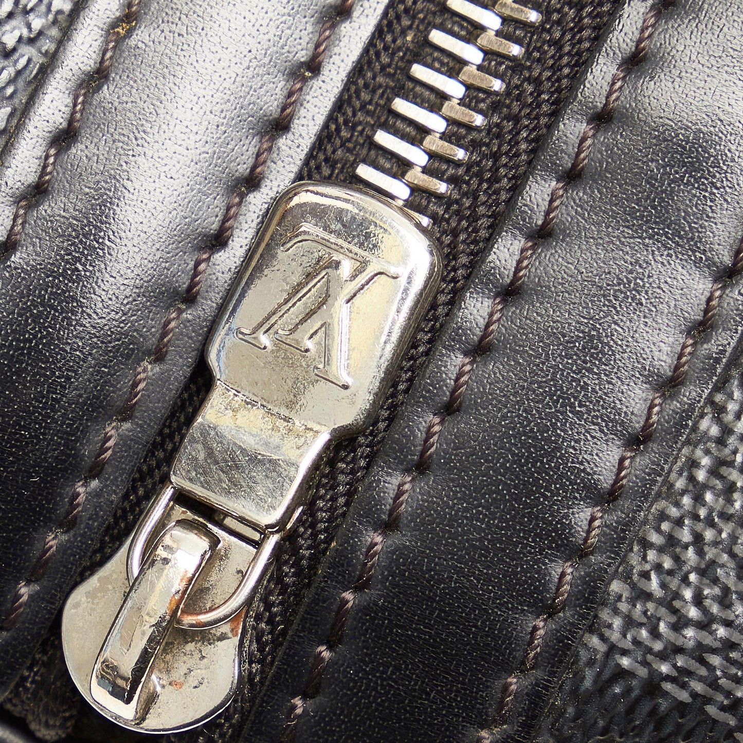Louis Vuitton Damier Graphite Thomas (SHG-26415)