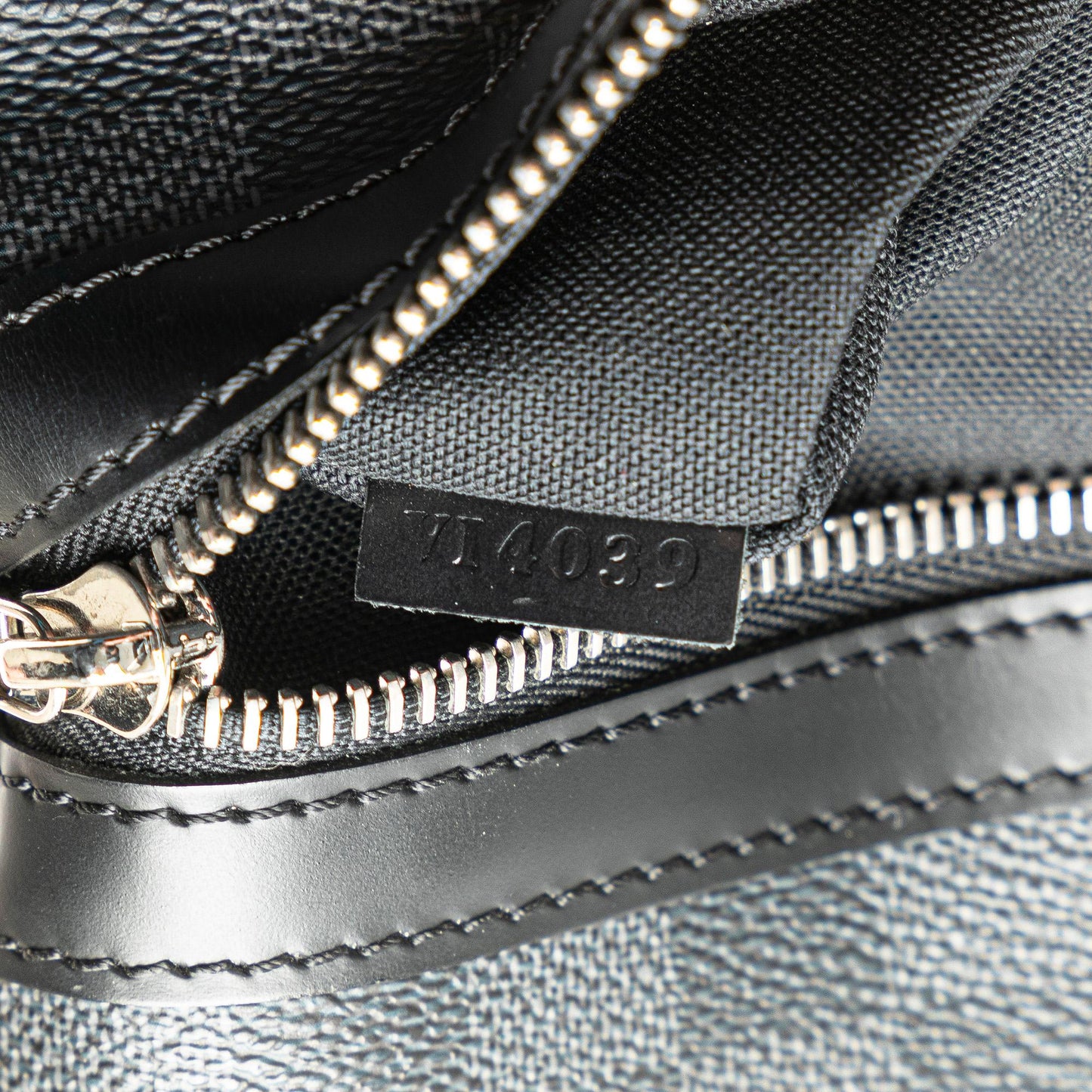 Louis Vuitton Damier Graphite Thomas
