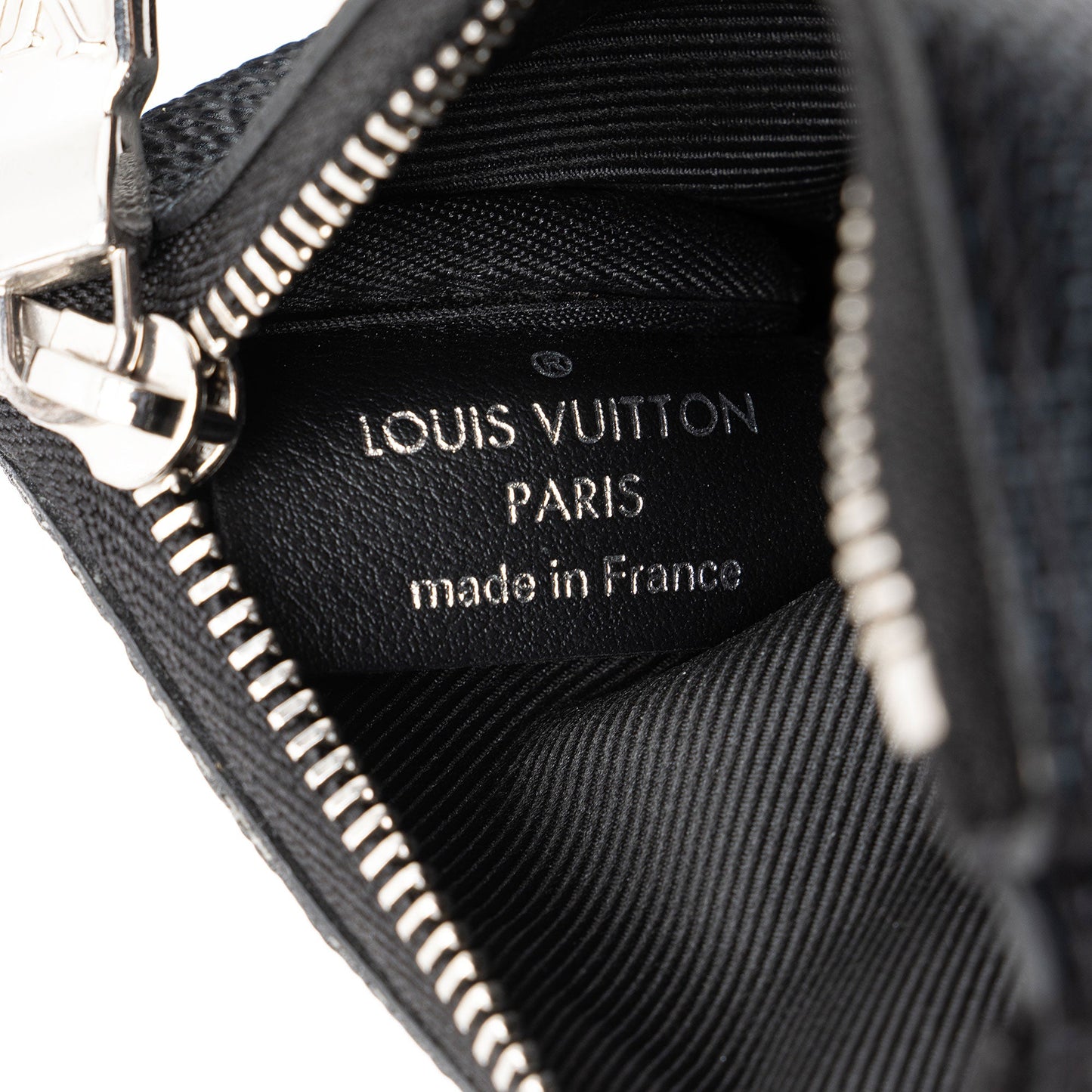 Louis Vuitton Damier Graphite Trio Messenger (SHF-7W9tQn)