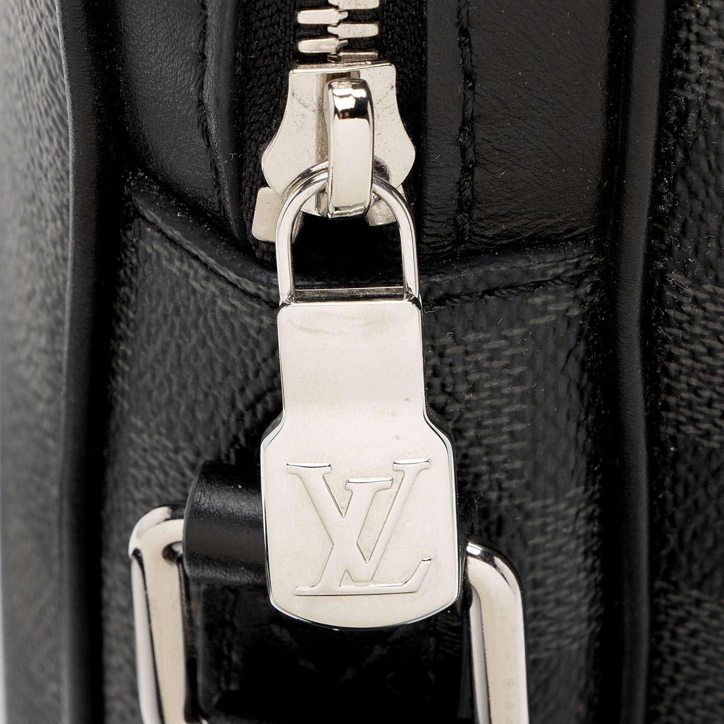 Louis Vuitton Damier Graphite Trocadero PM NM Shoulder Bag