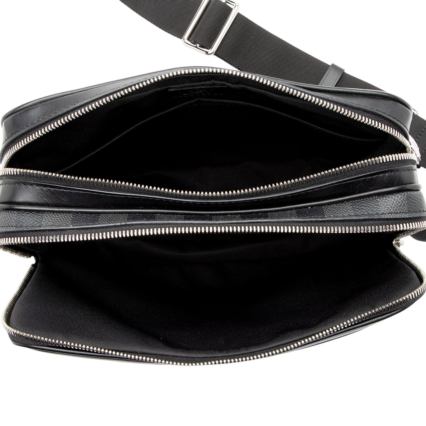 Louis Vuitton Damier Graphite Trocadero PM NM Shoulder Bag