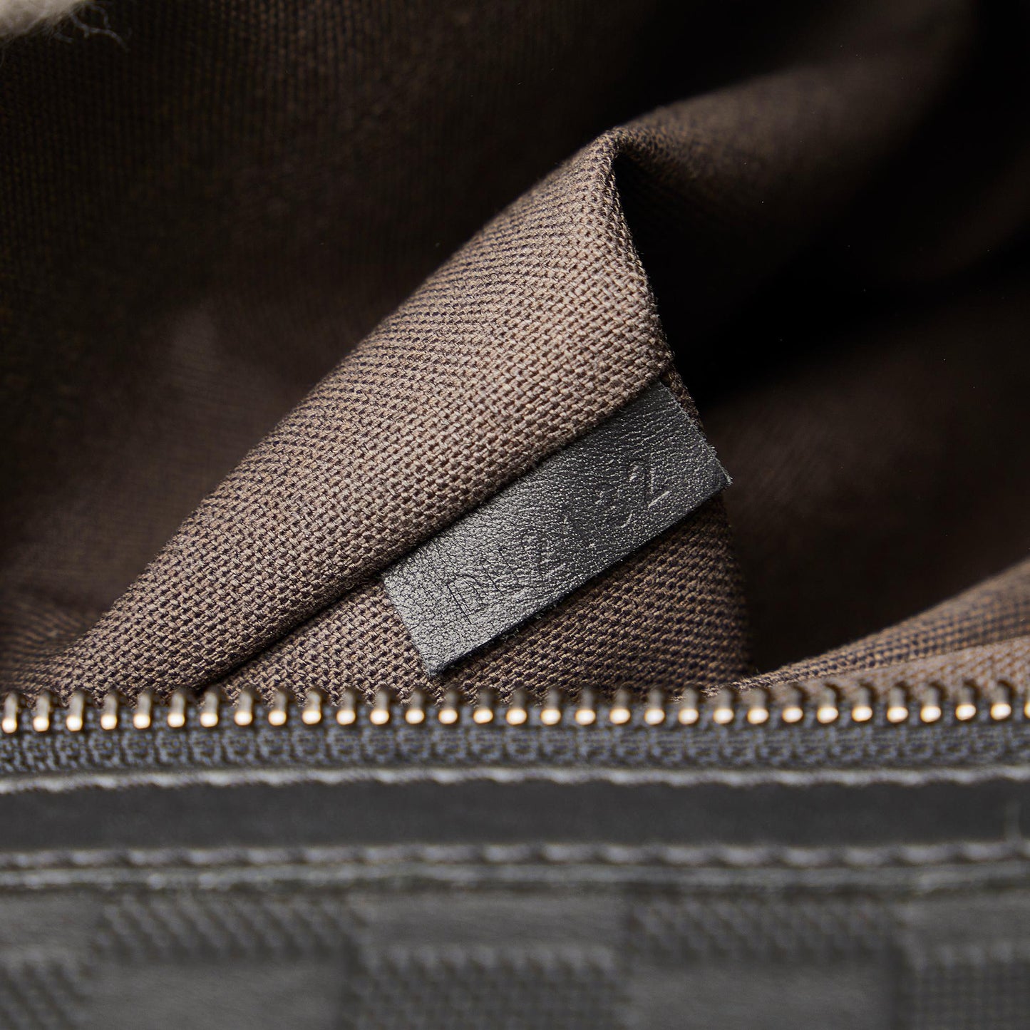 Louis Vuitton Damier Infini Calypso MM (SHG-8w62yb)