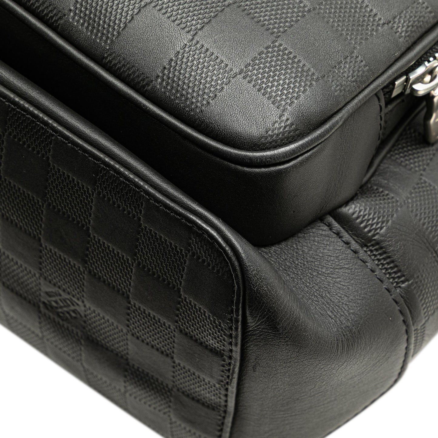 Louis Vuitton Damier Infini Campus