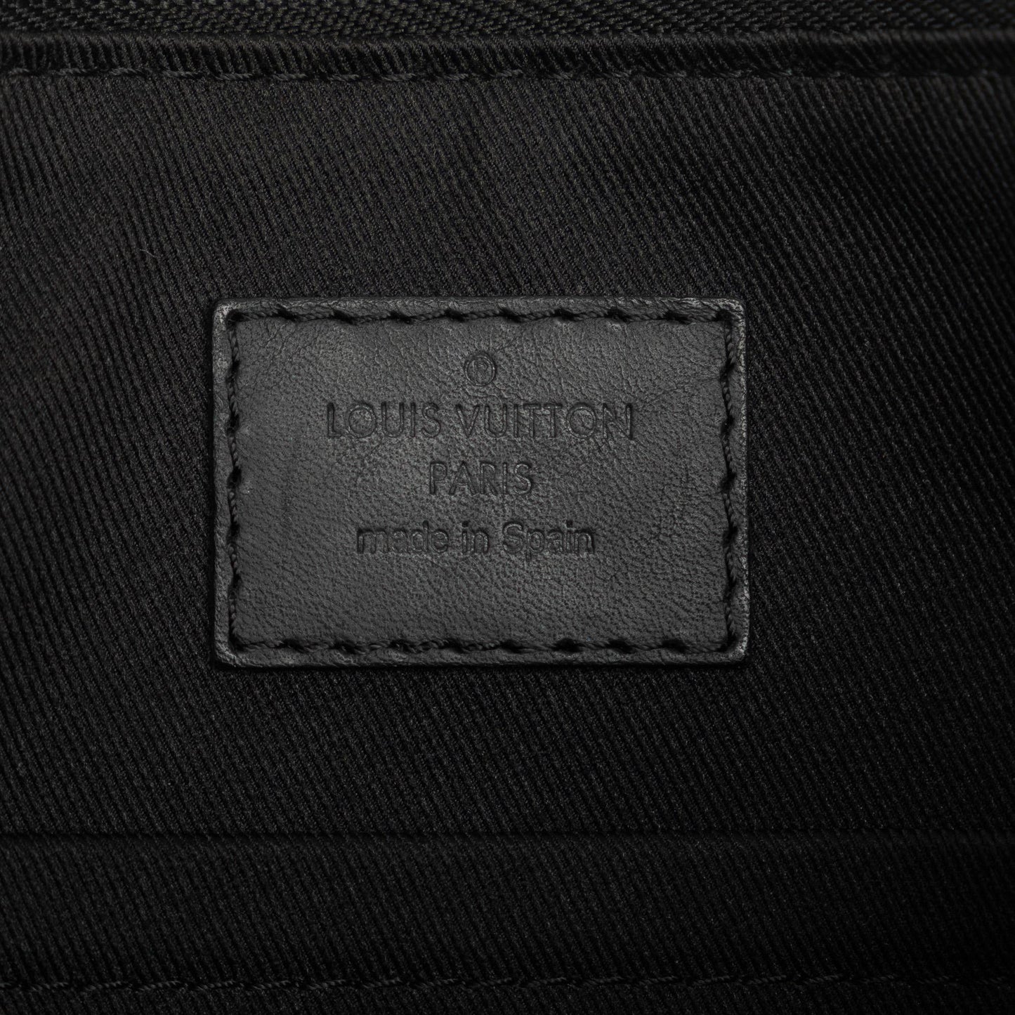 Louis Vuitton Damier Infini Discovery Messenger BB (SHG-X3jdue)