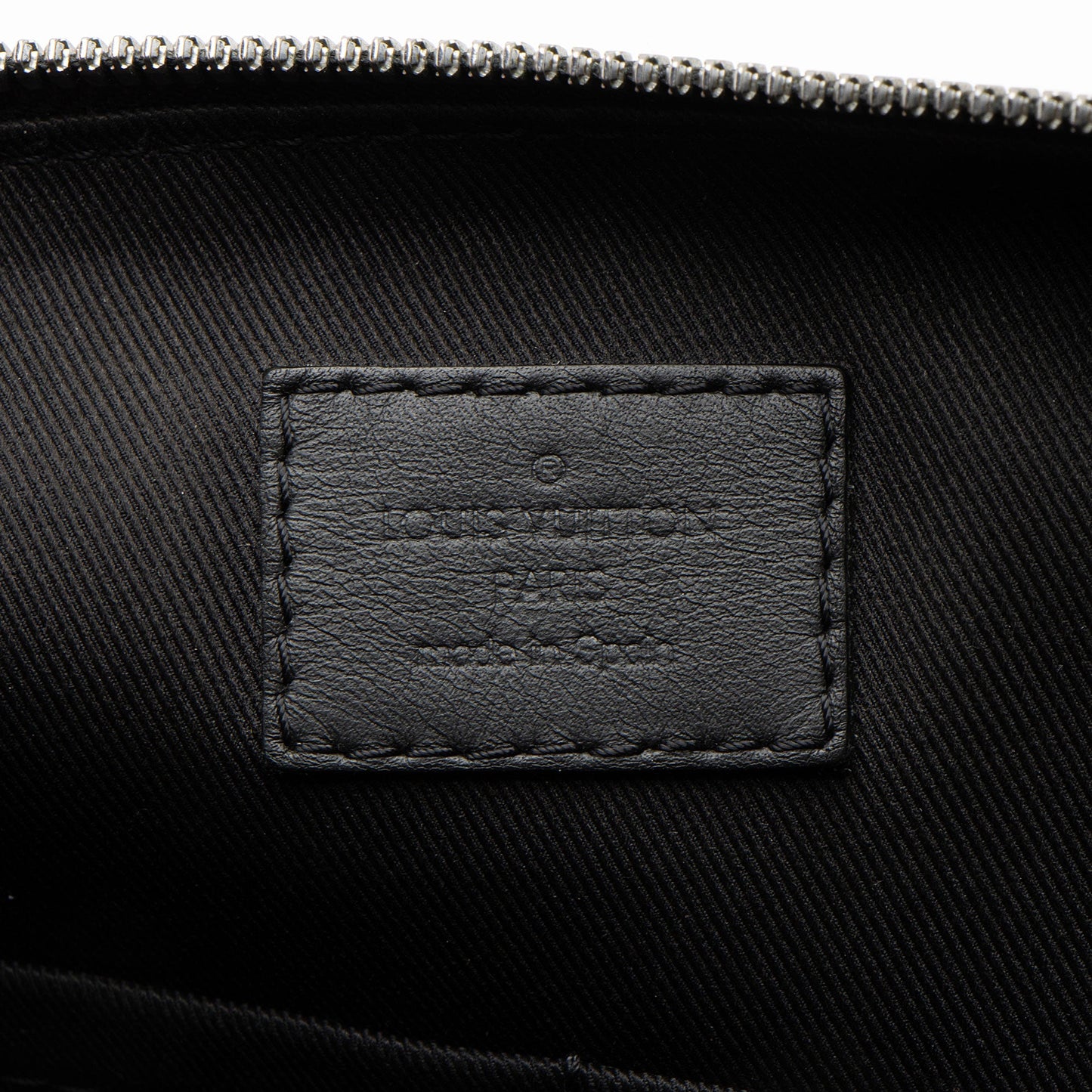 Louis Vuitton Damier Infini Discovery PM Messenger