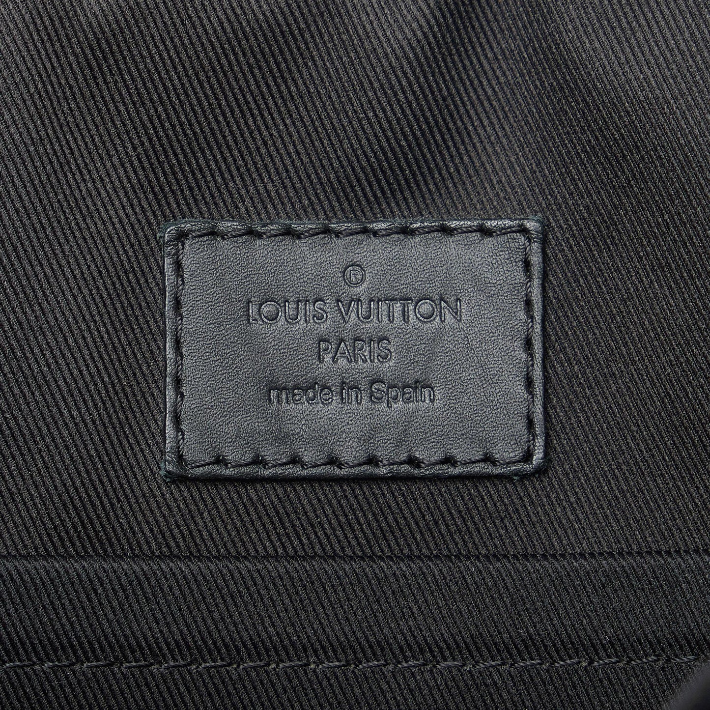 Louis Vuitton Damier Infini District PM (SHG-2D2kbT)