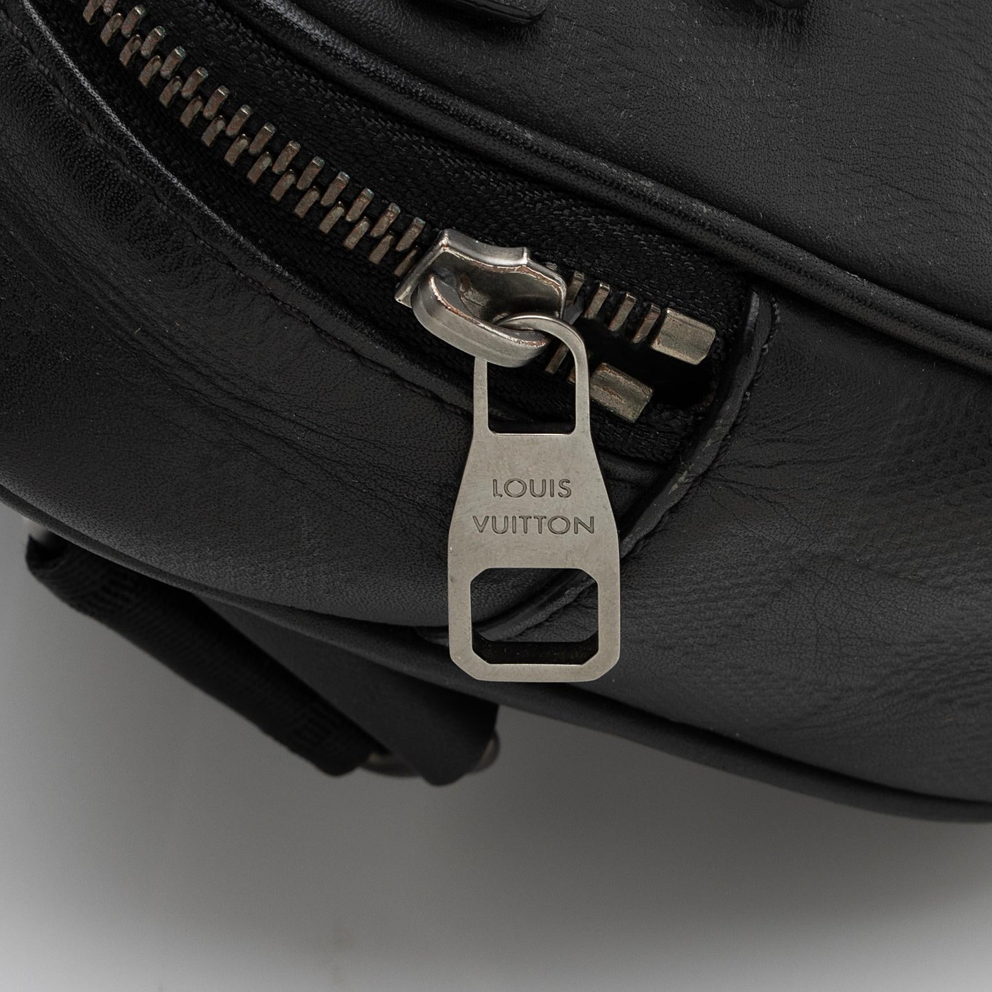 Louis Vuitton Damier Infini Leather Ambler Belt Bag